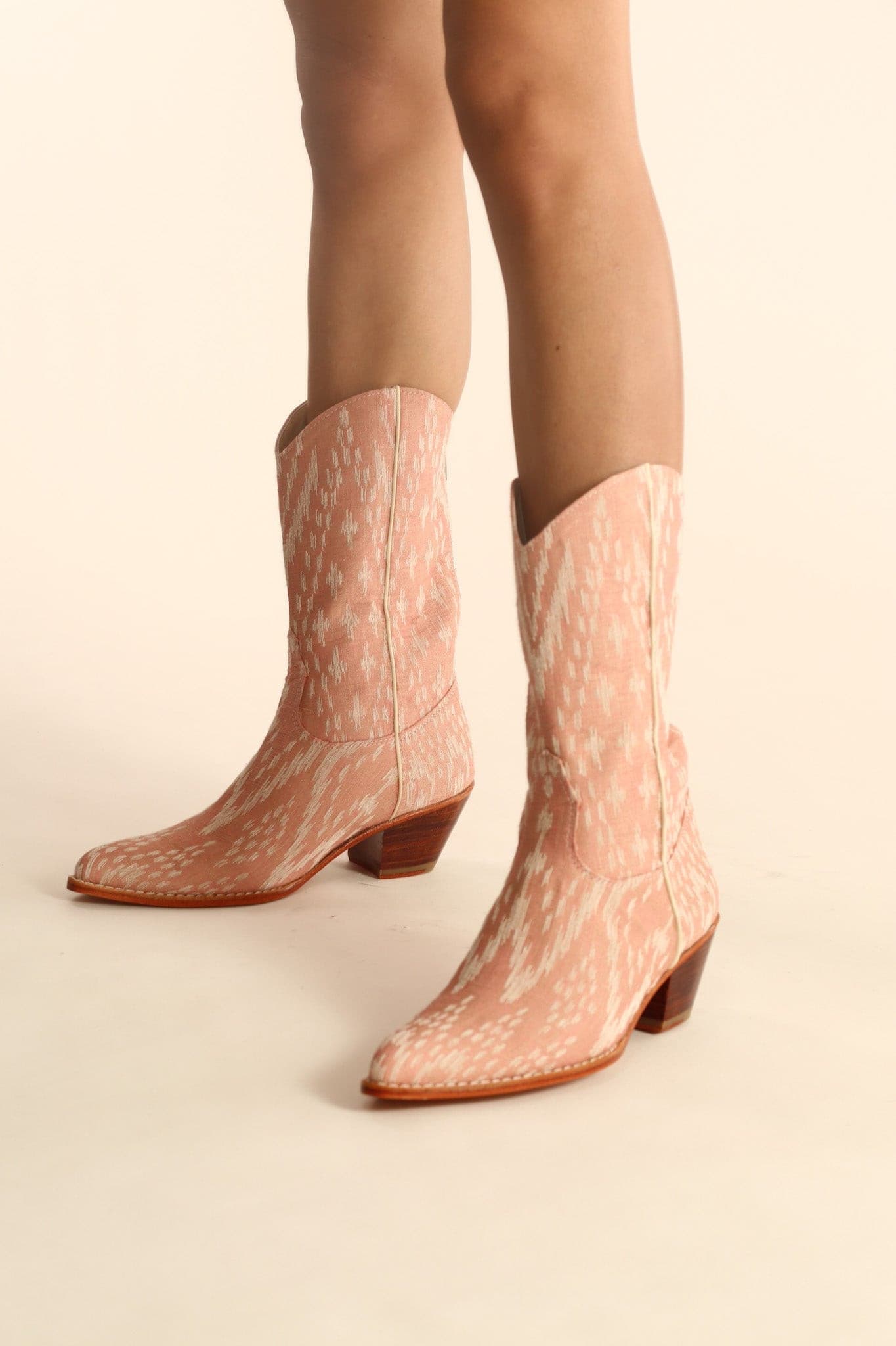 THAI TRADITIONAL FABRIC WESTERN BOOTS LEENA - BANGKOK TAILOR CLOTHING STORE - HANDMADE CLOTHING