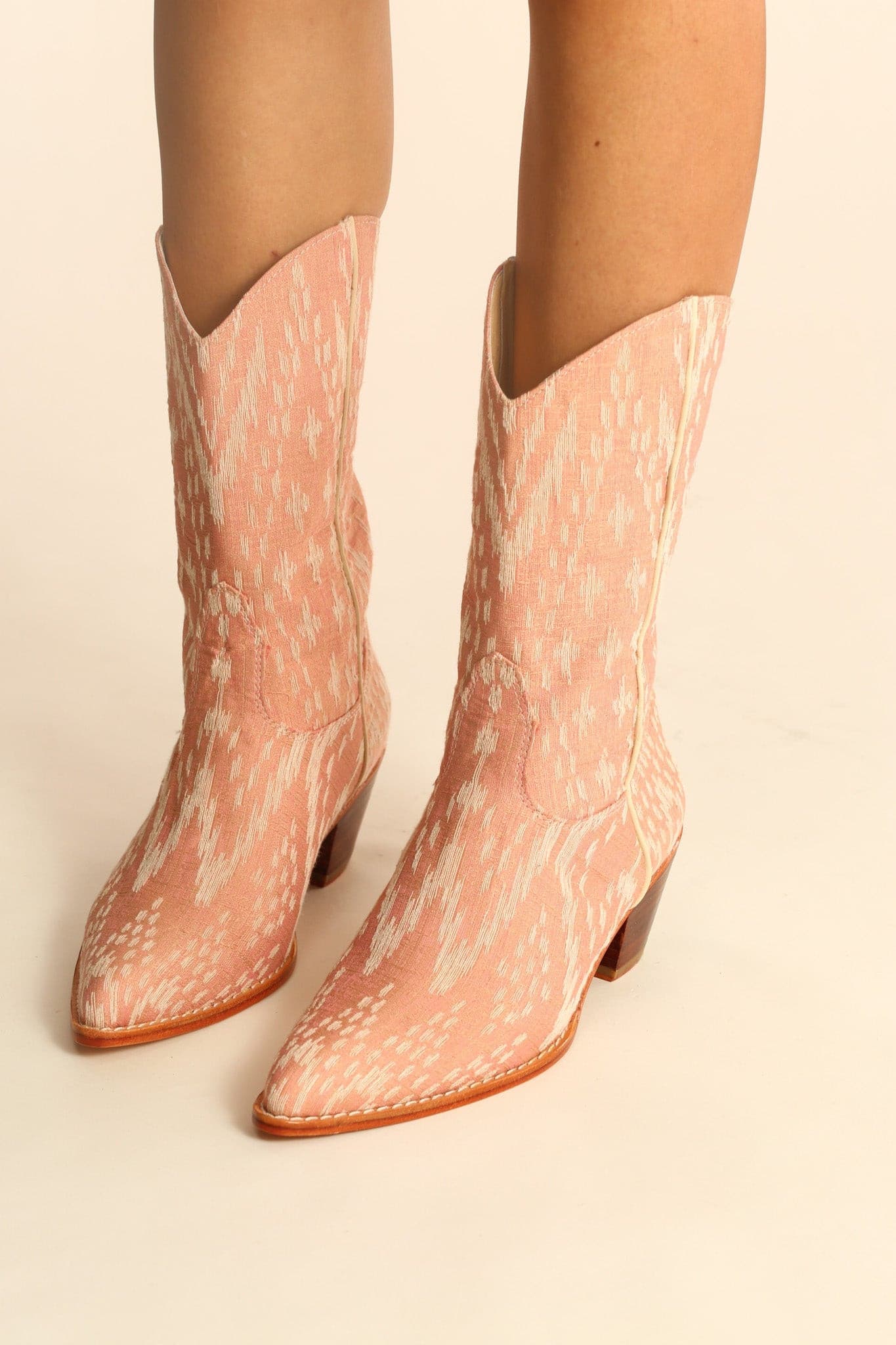THAI TRADITIONAL FABRIC WESTERN BOOTS LEENA - BANGKOK TAILOR CLOTHING STORE - HANDMADE CLOTHING