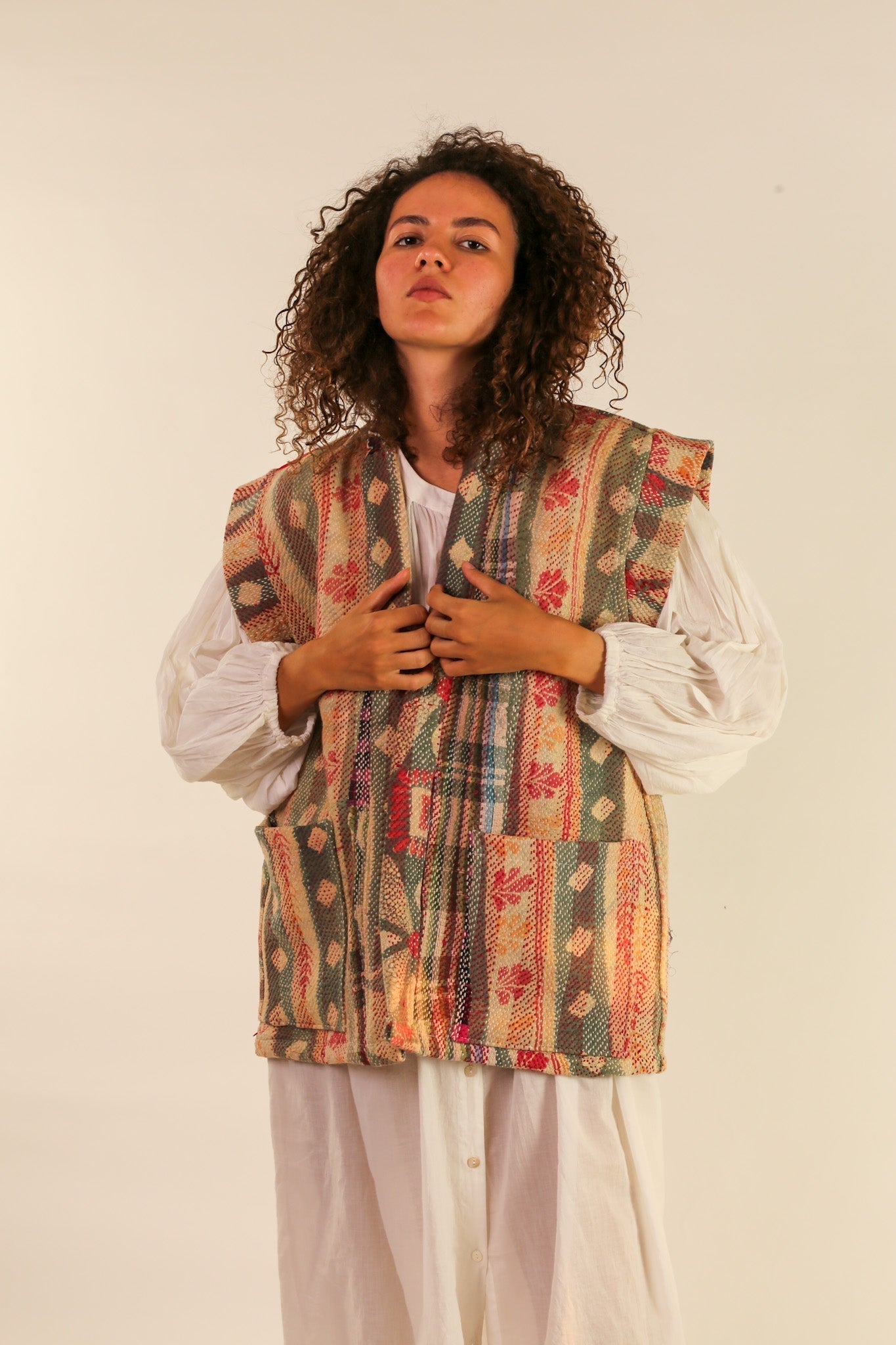 VEST WANISSA KANTHA VINTAGE QUILT - BANGKOK TAILOR CLOTHING STORE - HANDMADE CLOTHING