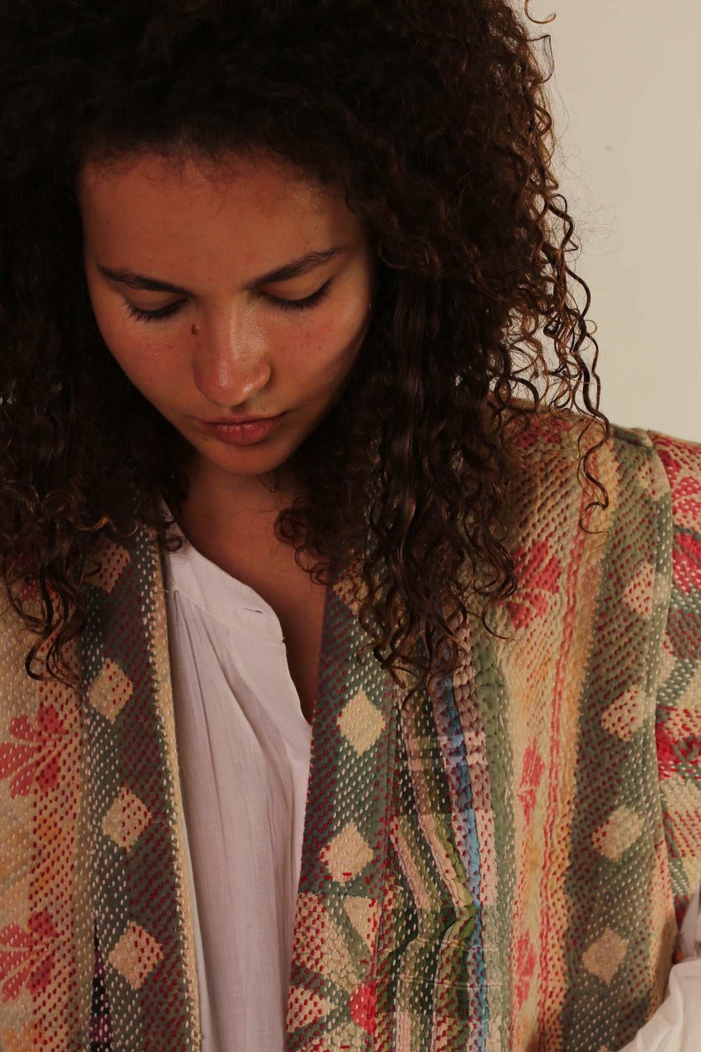 VEST WANISSA KANTHA VINTAGE QUILT - BANGKOK TAILOR CLOTHING STORE - HANDMADE CLOTHING