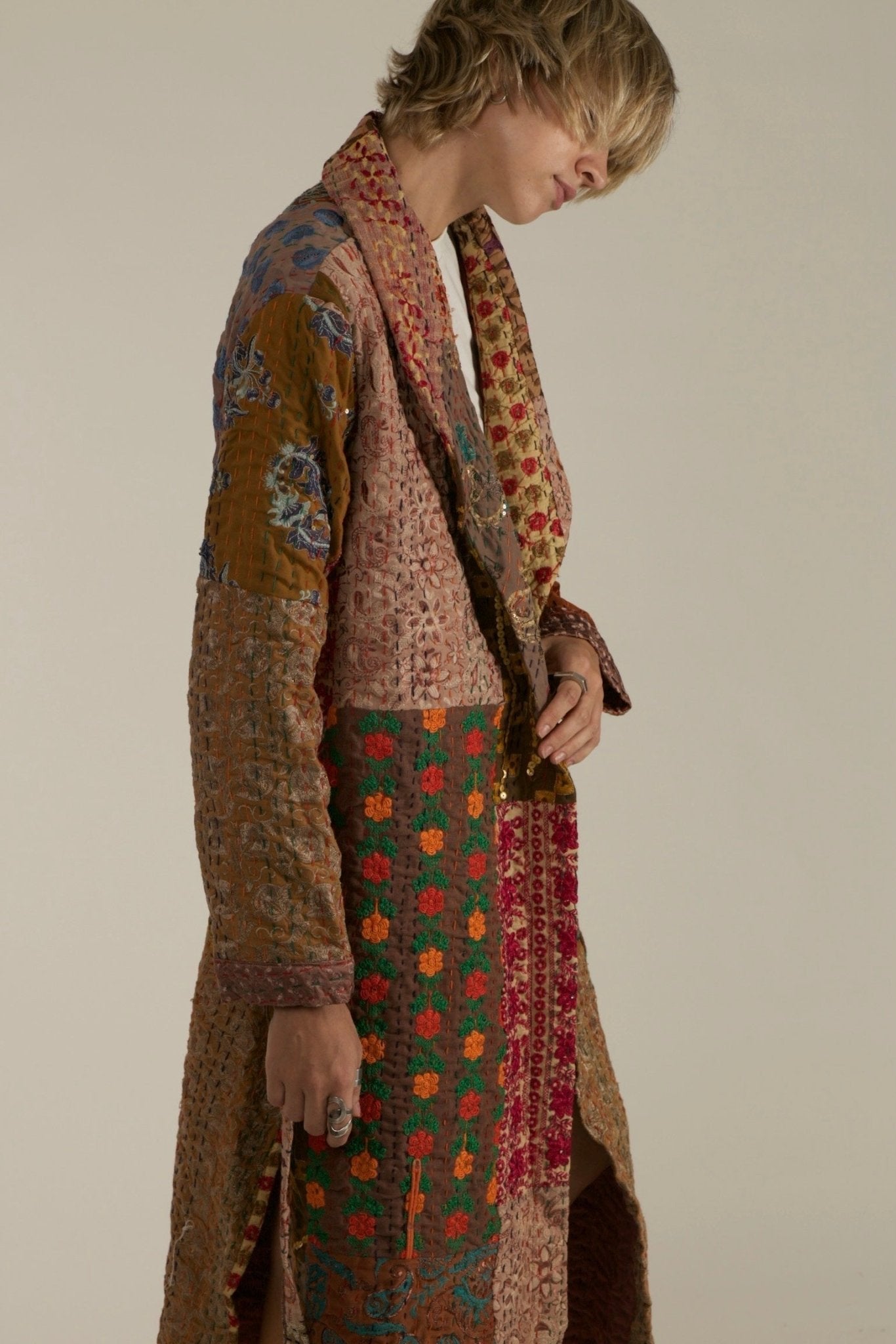 VICTORIA THALIA EMBROIDERE PATCHWORK KIMONO JACKET - BANGKOK TAILOR CLOTHING STORE - HANDMADE CLOTHING