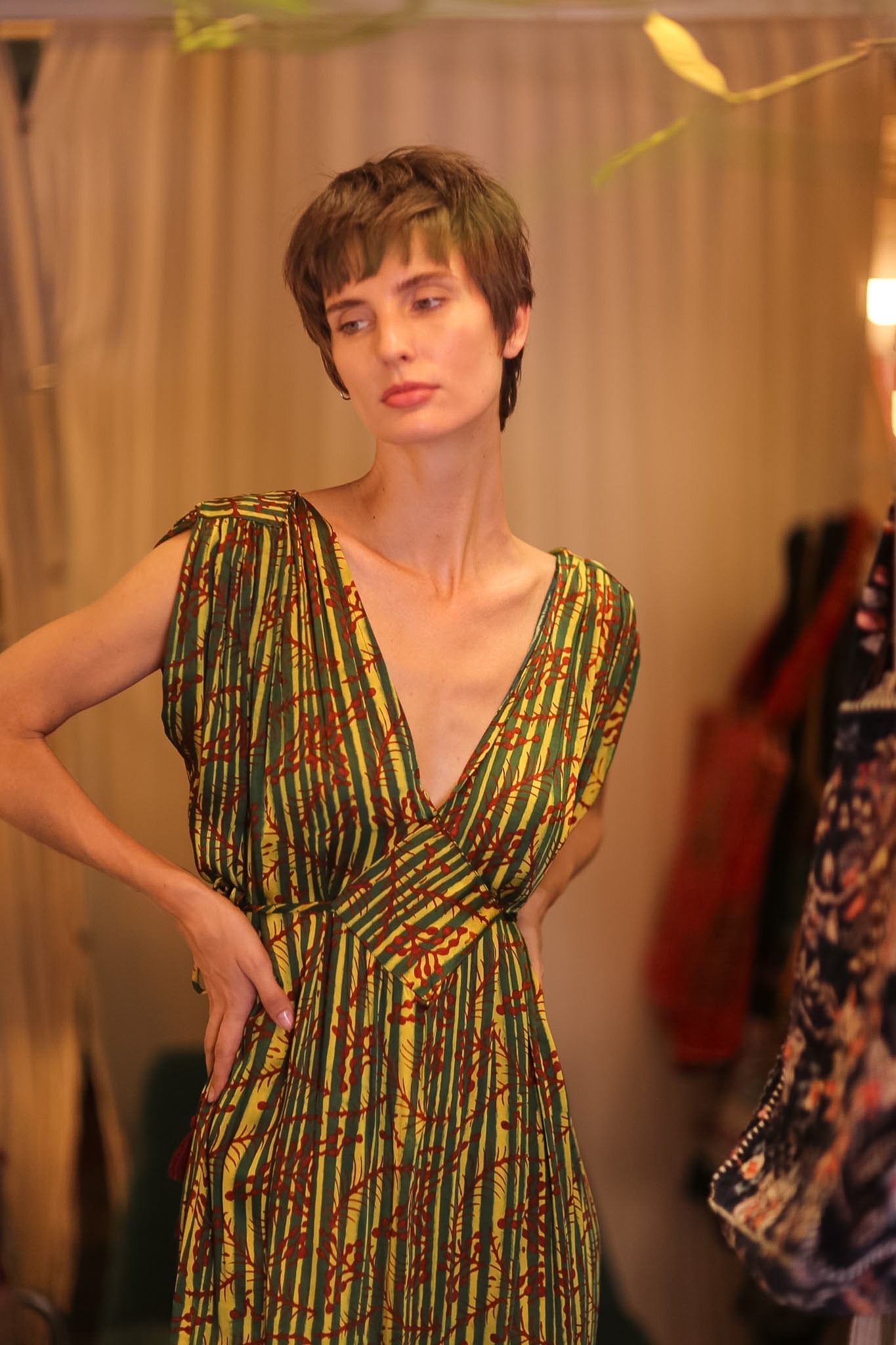 VICTORIA SILK DRESS BAMREST