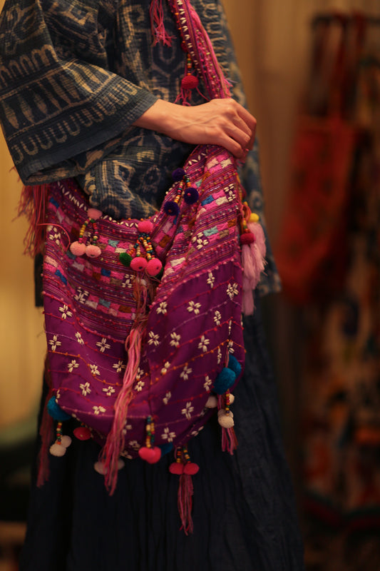XENIA EMBROIDERED BAG