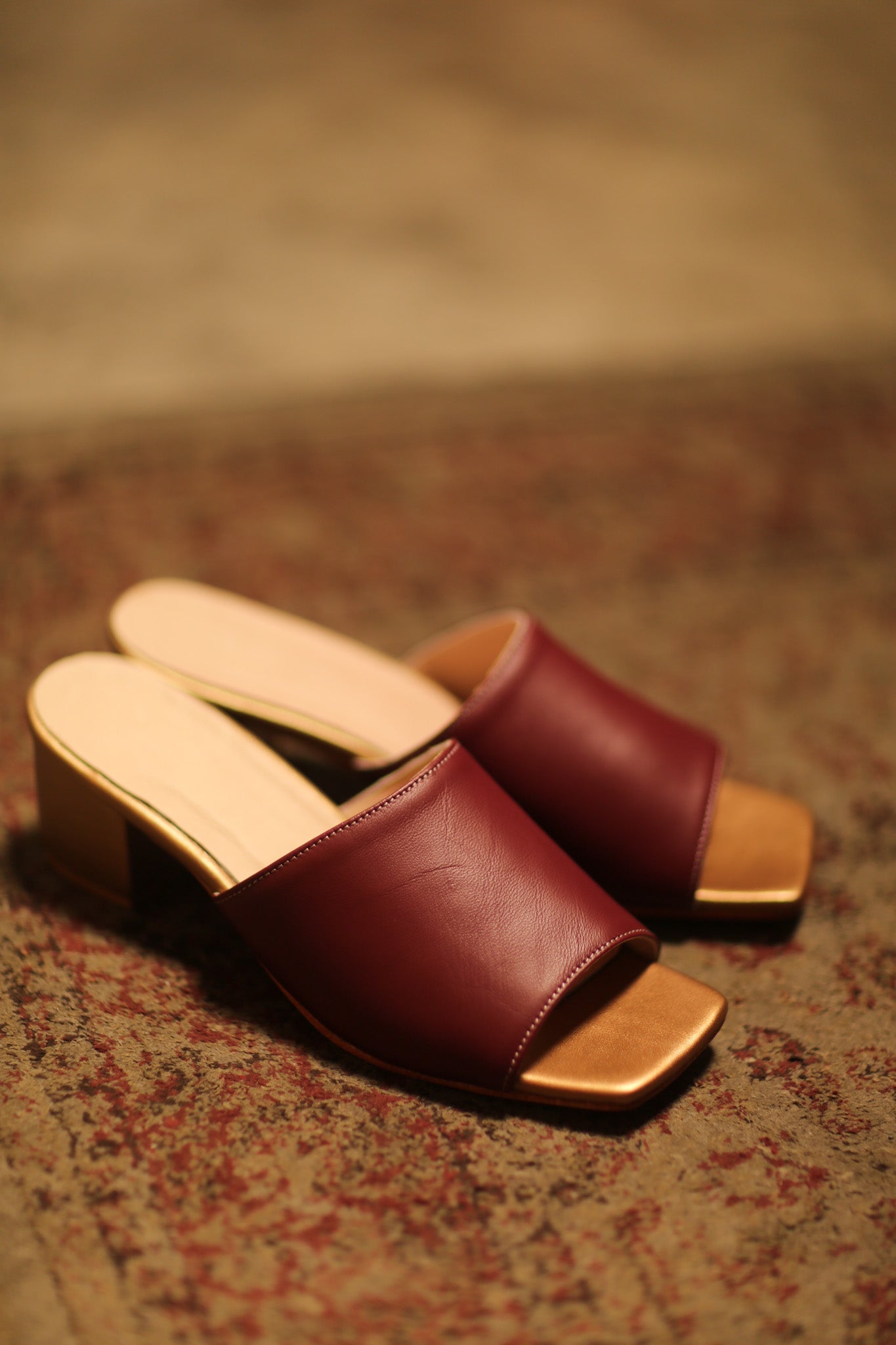 HEELED LEATHER MULES LORIN WINE RED GOLD