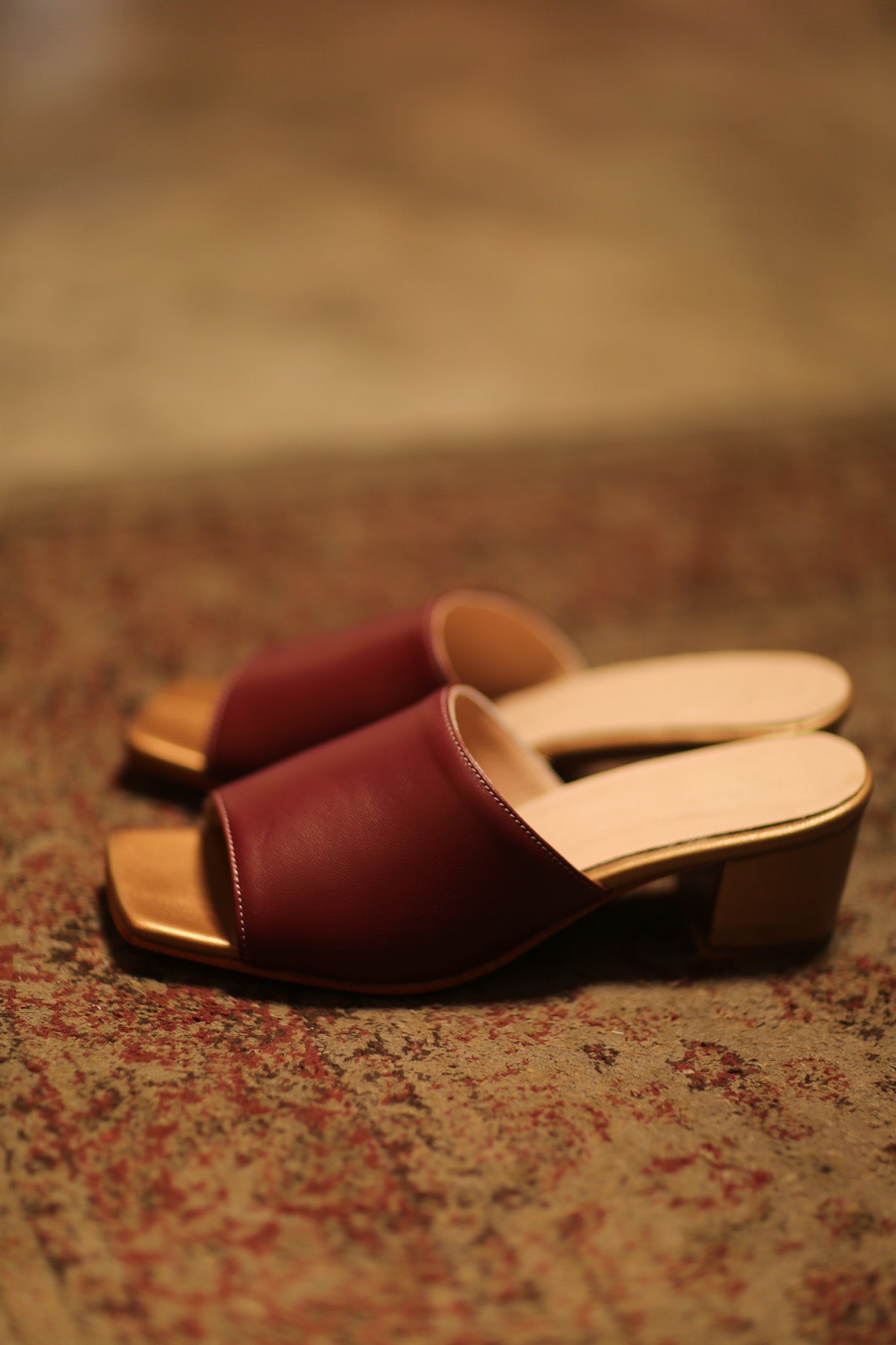 HEELED LEATHER MULES LORIN WINE RED GOLD