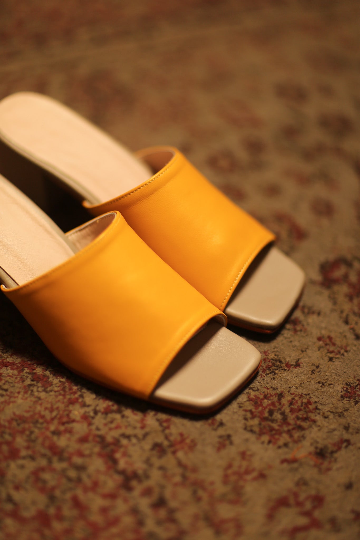 LEATHER HEELED MULES LORIN YELLOW GREY