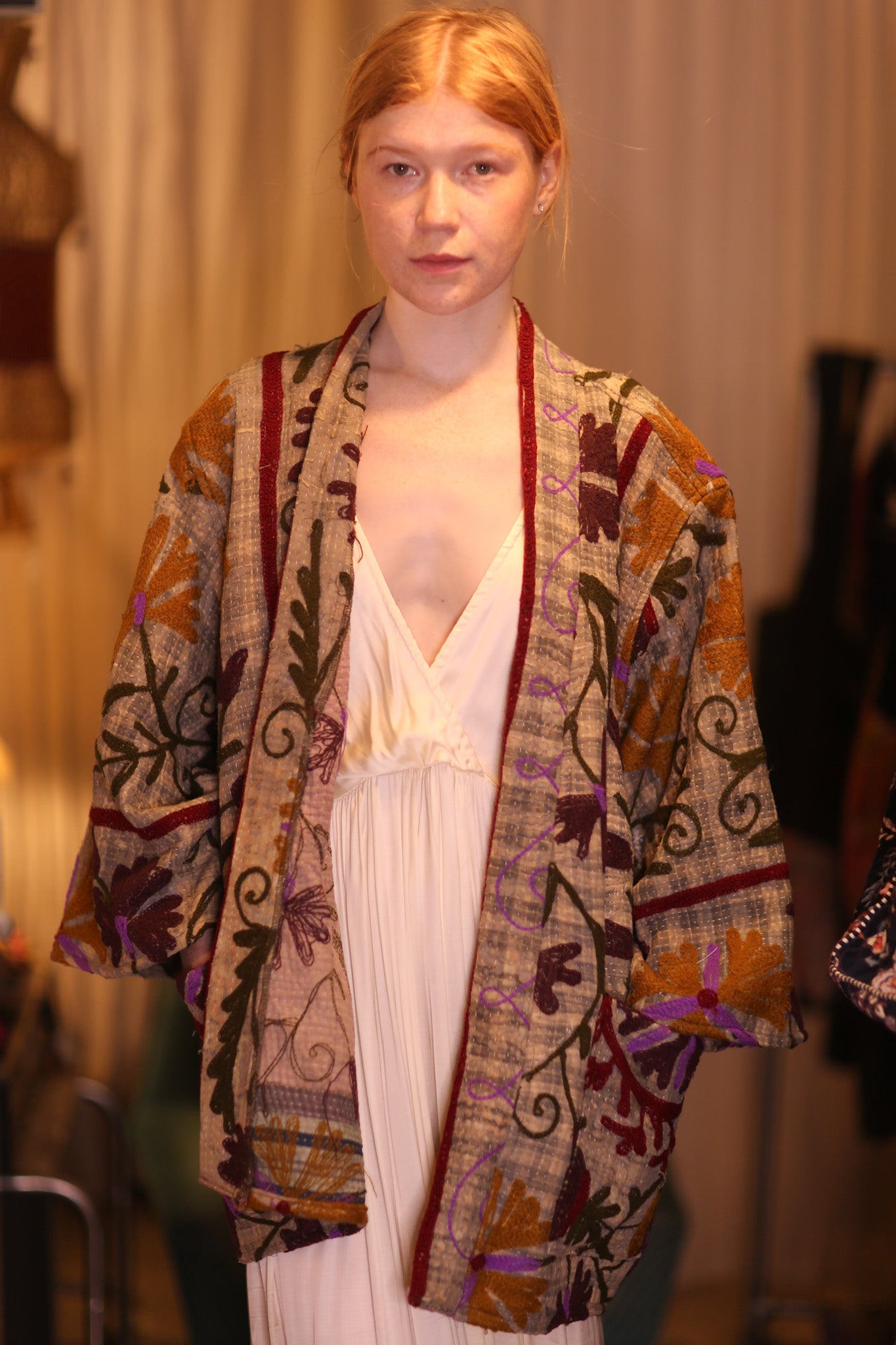 VINTAGE STYLE EMBROIDERED SHORT KIMONO MONTY HUĀ