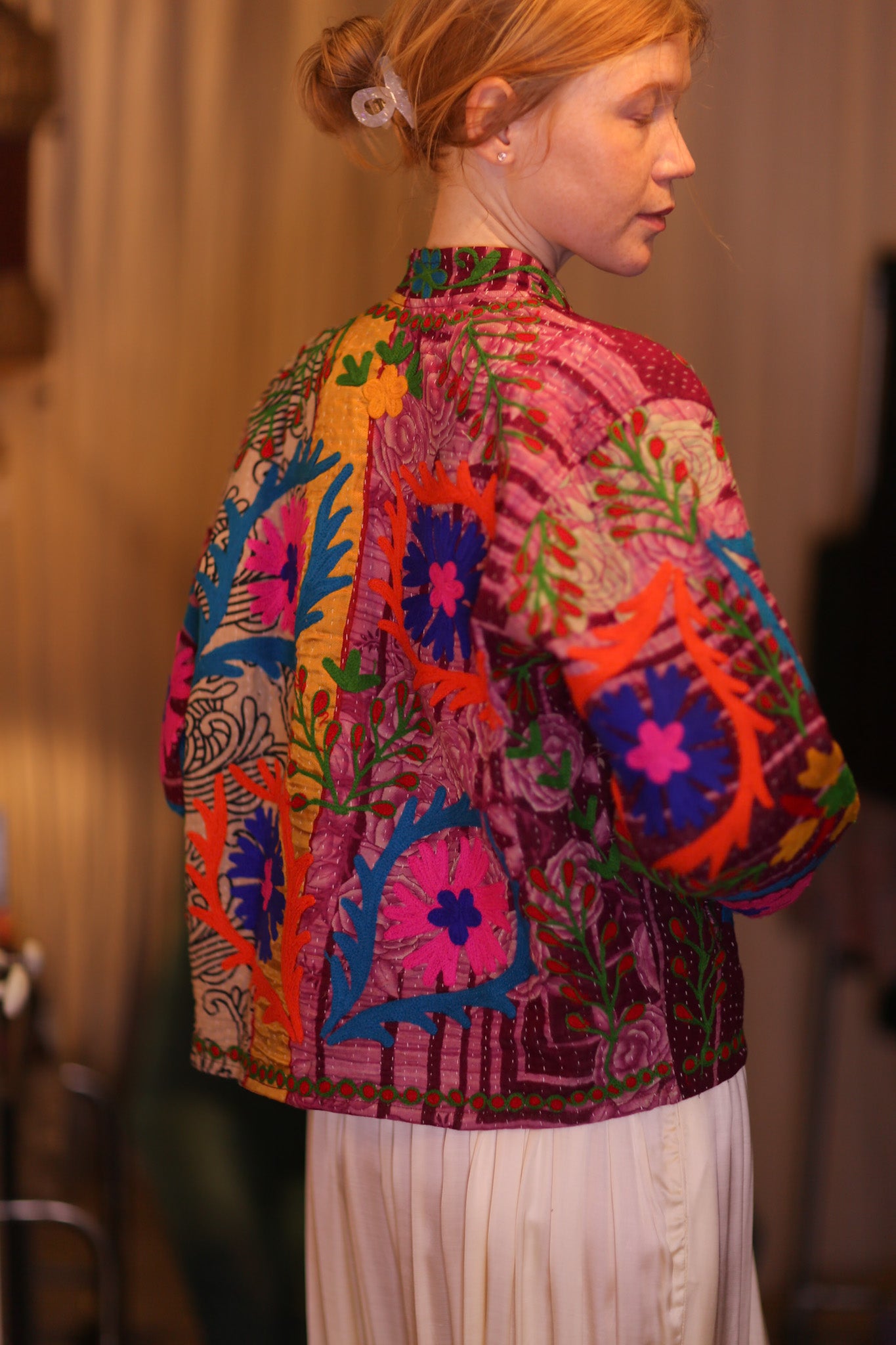 EMBROIDERED JACKET INGRID LAYYAUNG