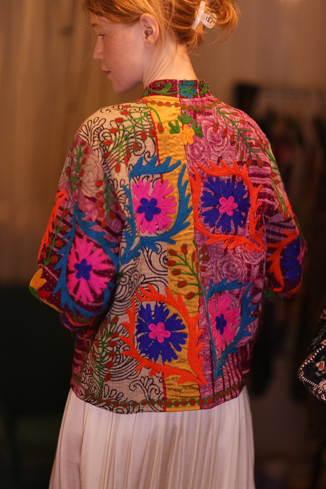 EMBROIDERED JACKET INGRID LAYYAUNG