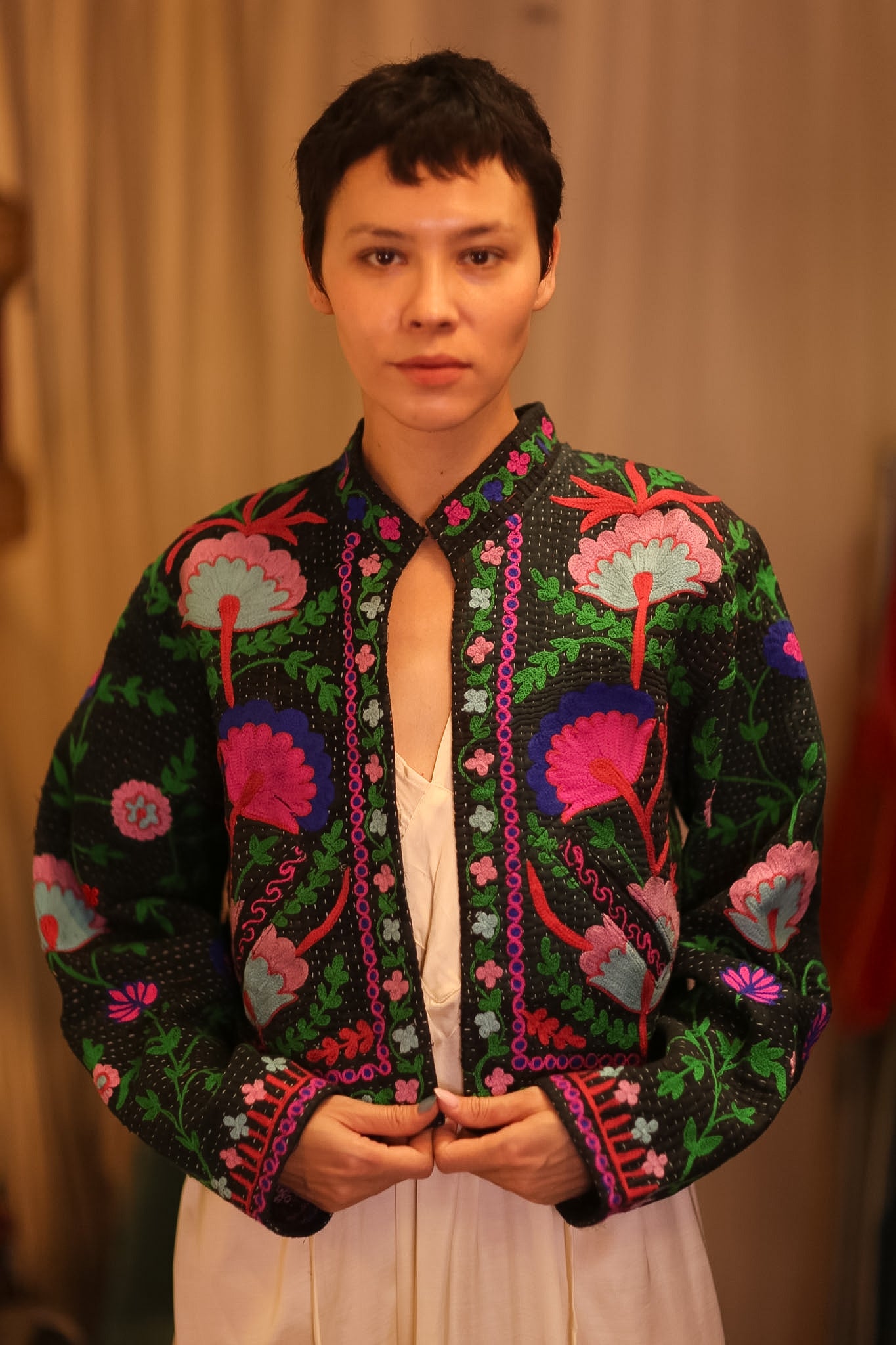 EMBROIDERED JACKET INGRID JIZZ