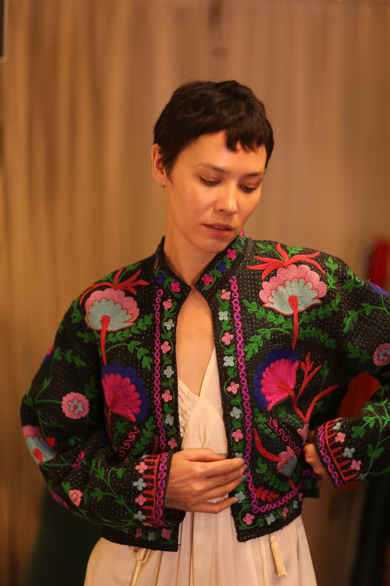 EMBROIDERED JACKET INGRID JIZZ