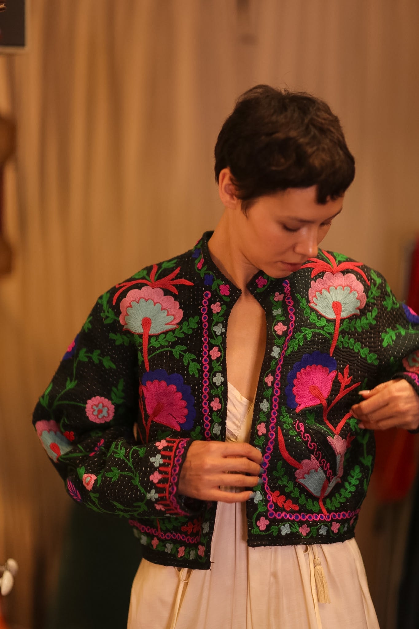 EMBROIDERED JACKET INGRID JIZZ