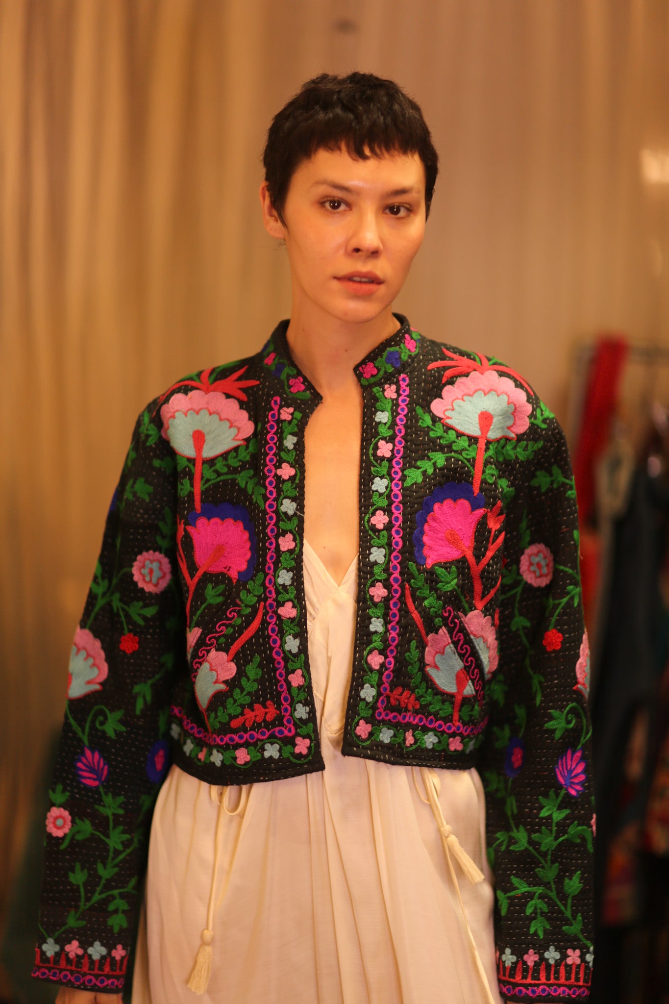 INGRID EMBROIDERED SHORT JACKET PANNWE