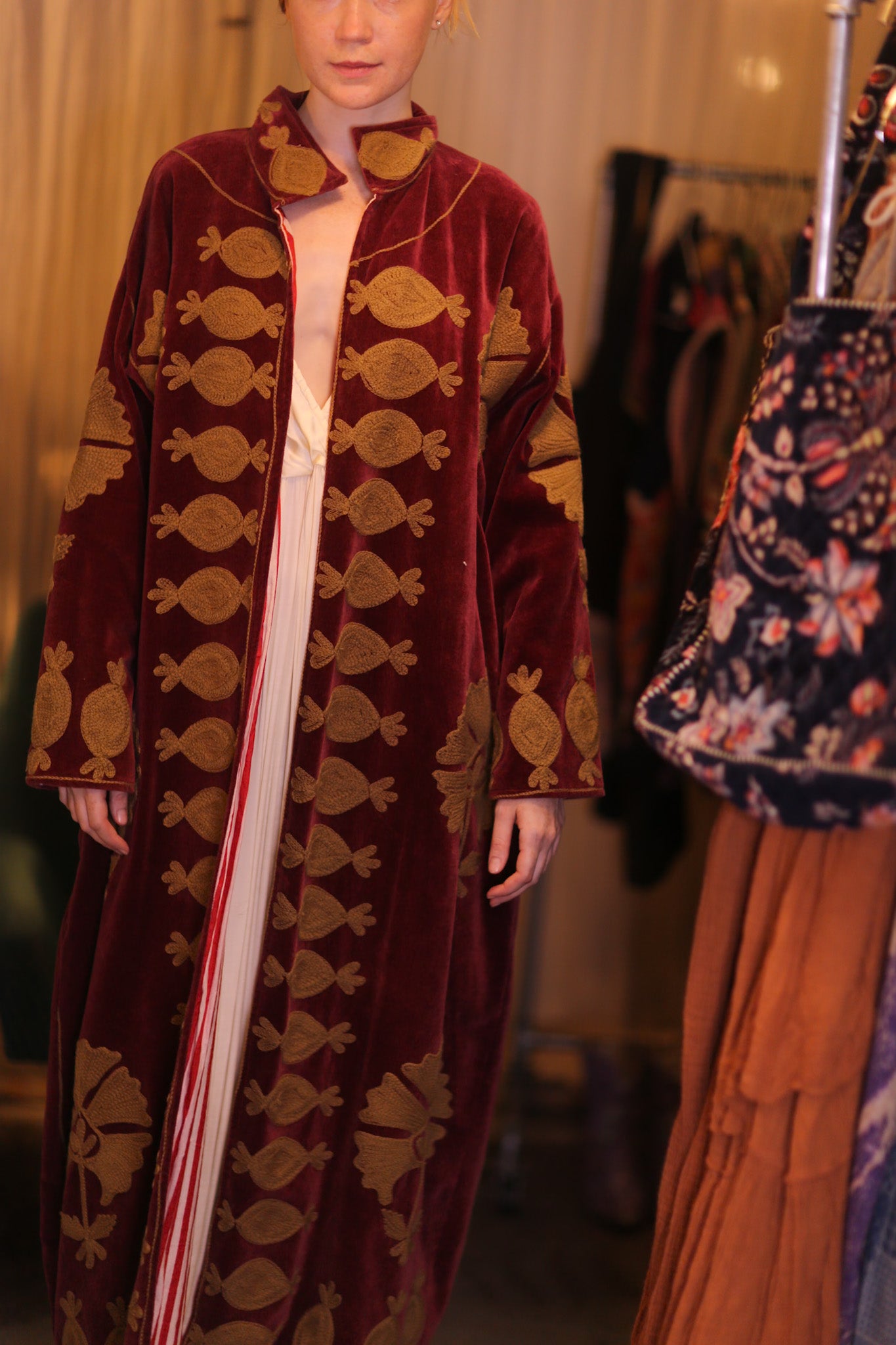 EMBROIDERED VELVET LONG COAT MISCHKA NFAI