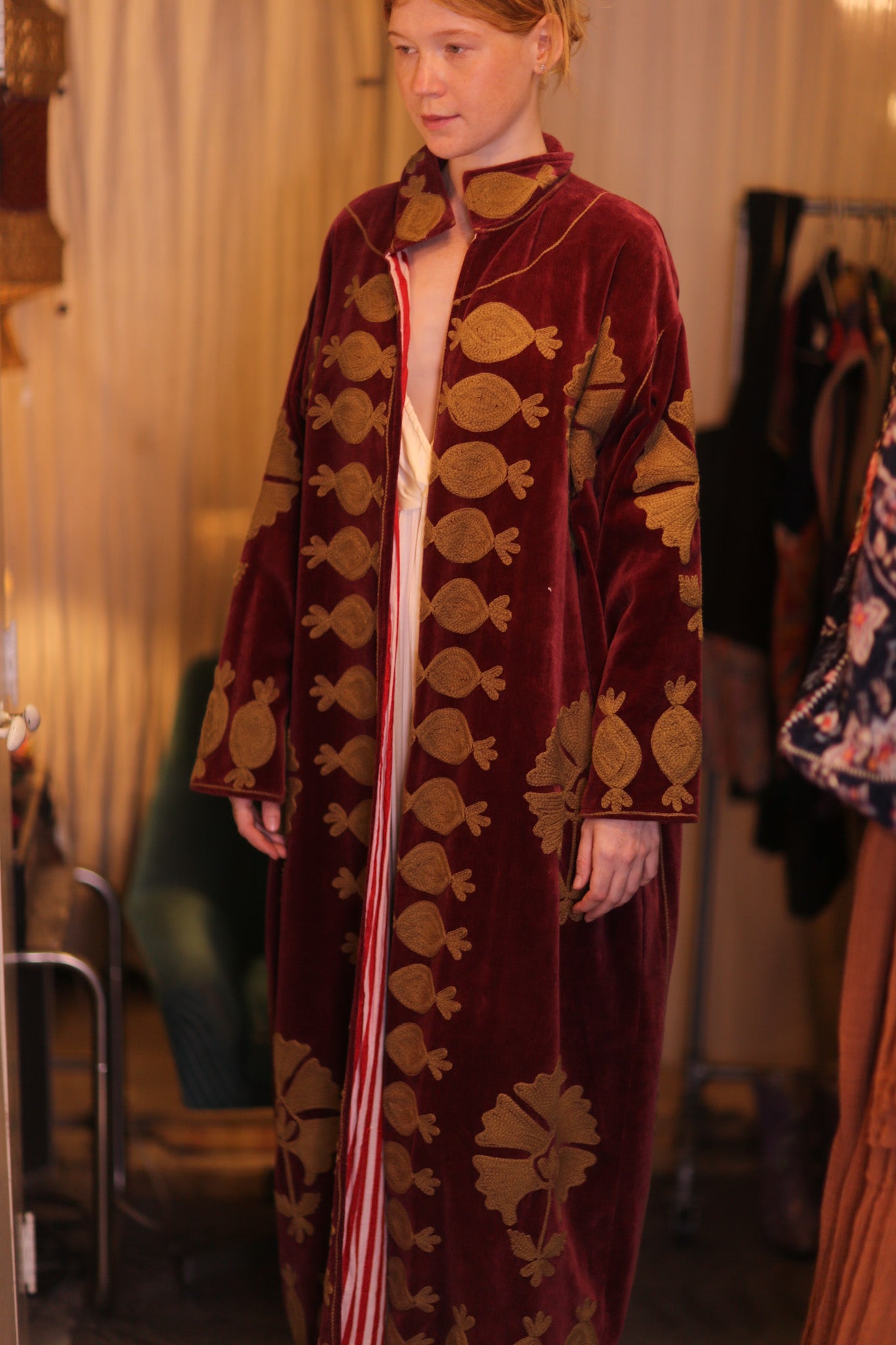 EMBROIDERED VELVET LONG COAT MISCHKA NFAI