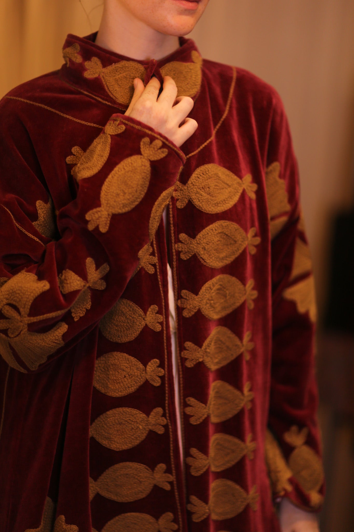 EMBROIDERED VELVET LONG COAT MISCHKA NFAI
