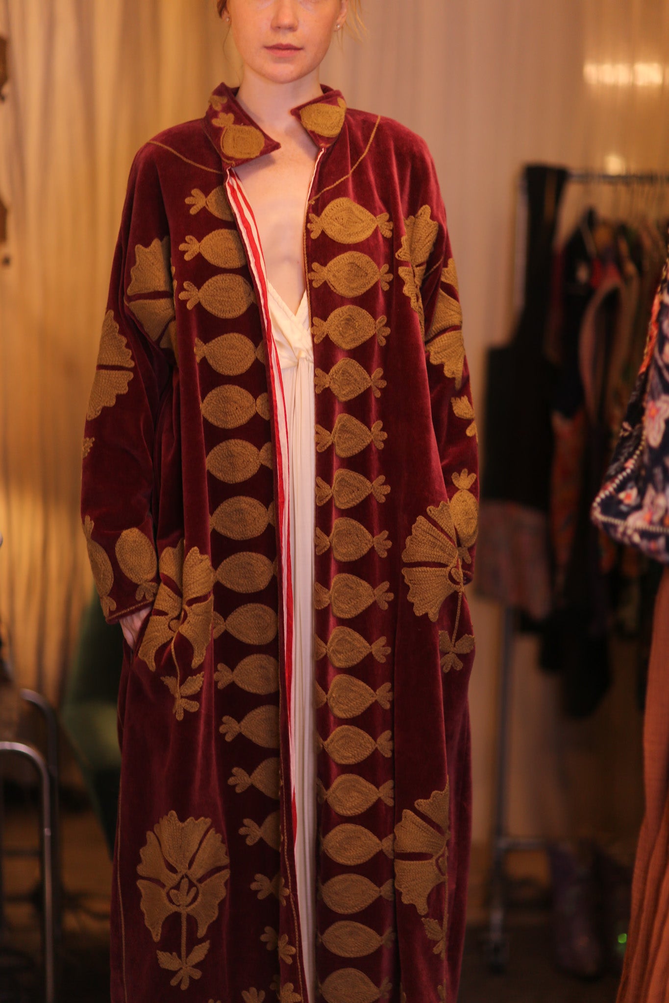 EMBROIDERED VELVET LONG COAT MISCHKA NFAI