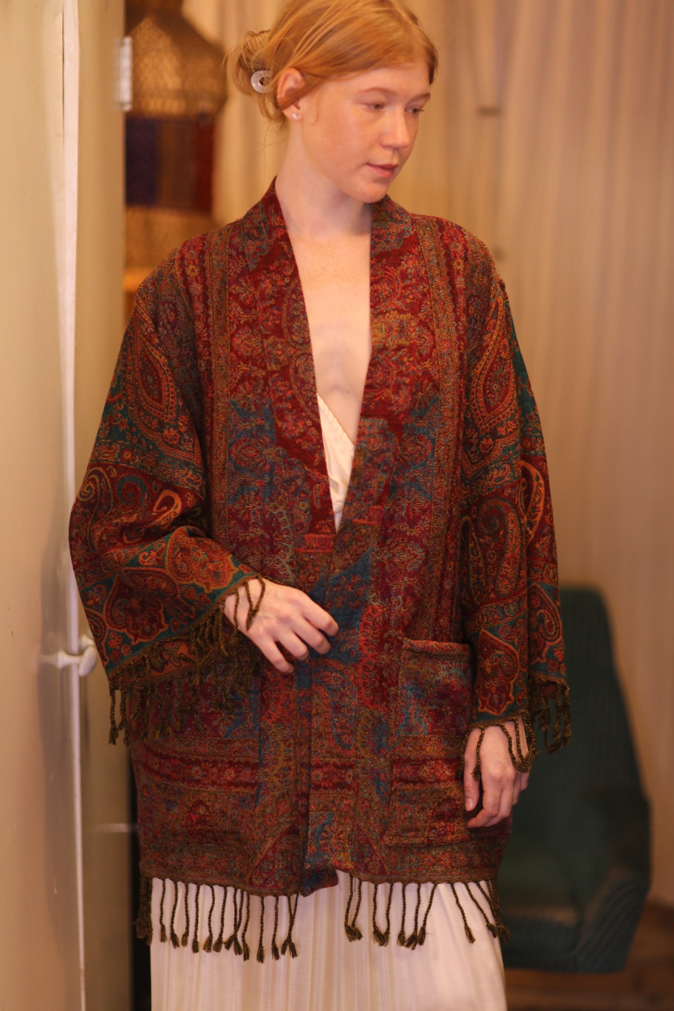 CONE PATTERN EMBROIDERED COTTON WOOL SHAWL HAYSHAN