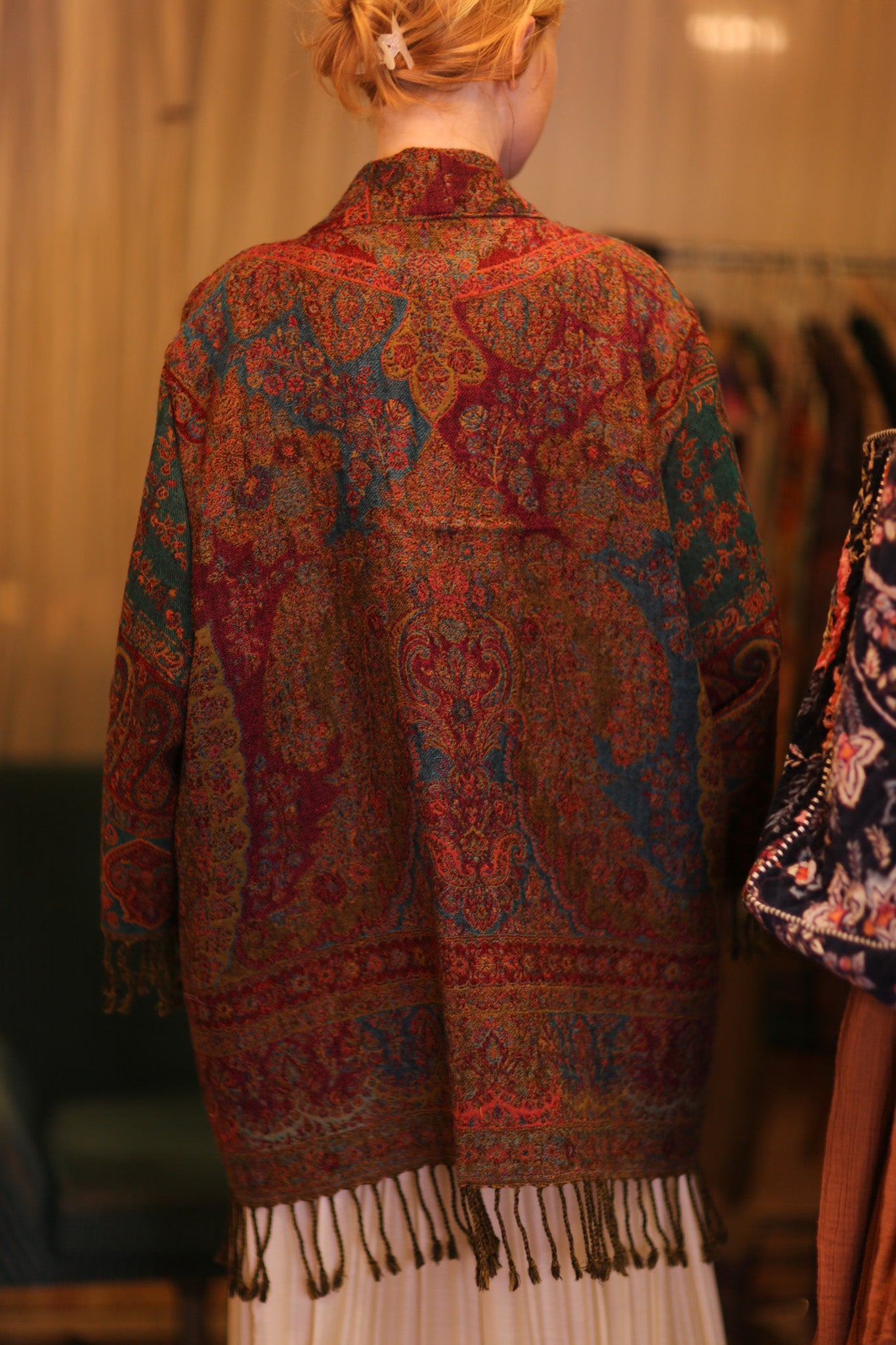CONE PATTERN EMBROIDERED COTTON WOOL SHAWL HAYSHAN