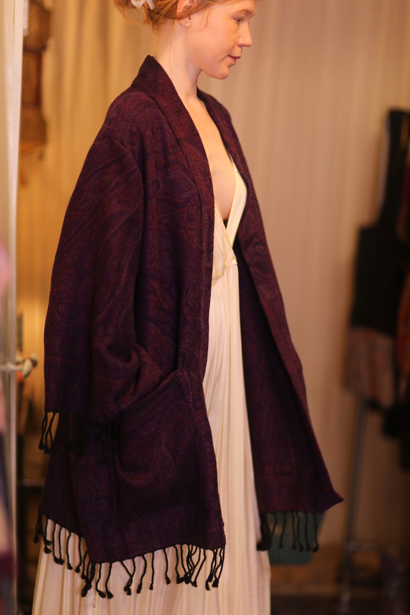 CONE PATTERN EMBROIDERED COTTON WOOL SHAWL THINZAR