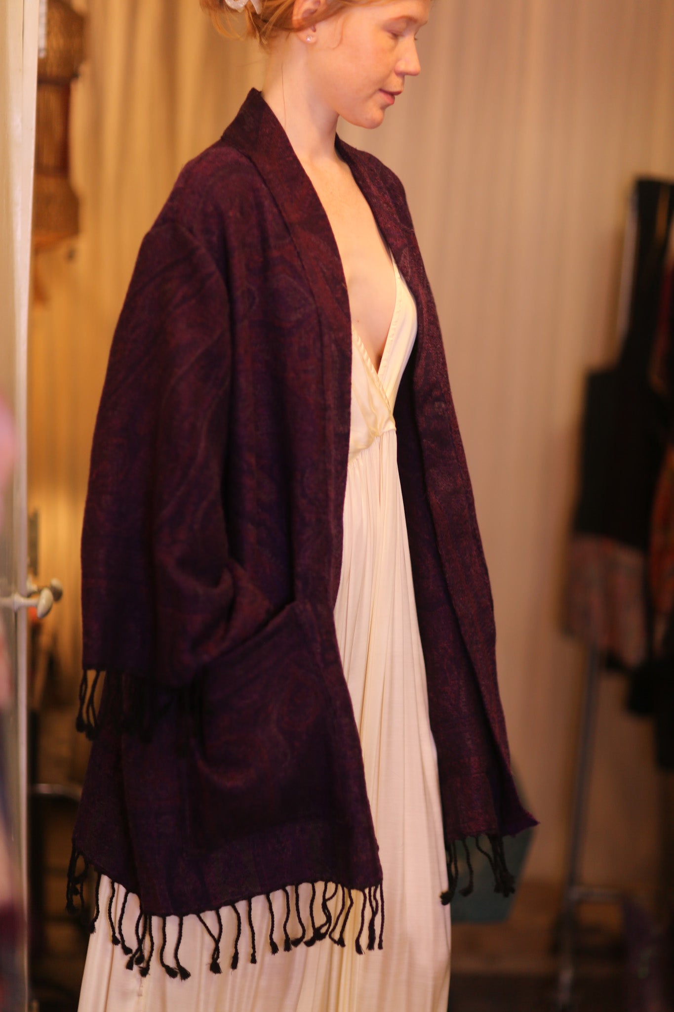 CONE PATTERN EMBROIDERED COTTON WOOL SHAWL THINZAR