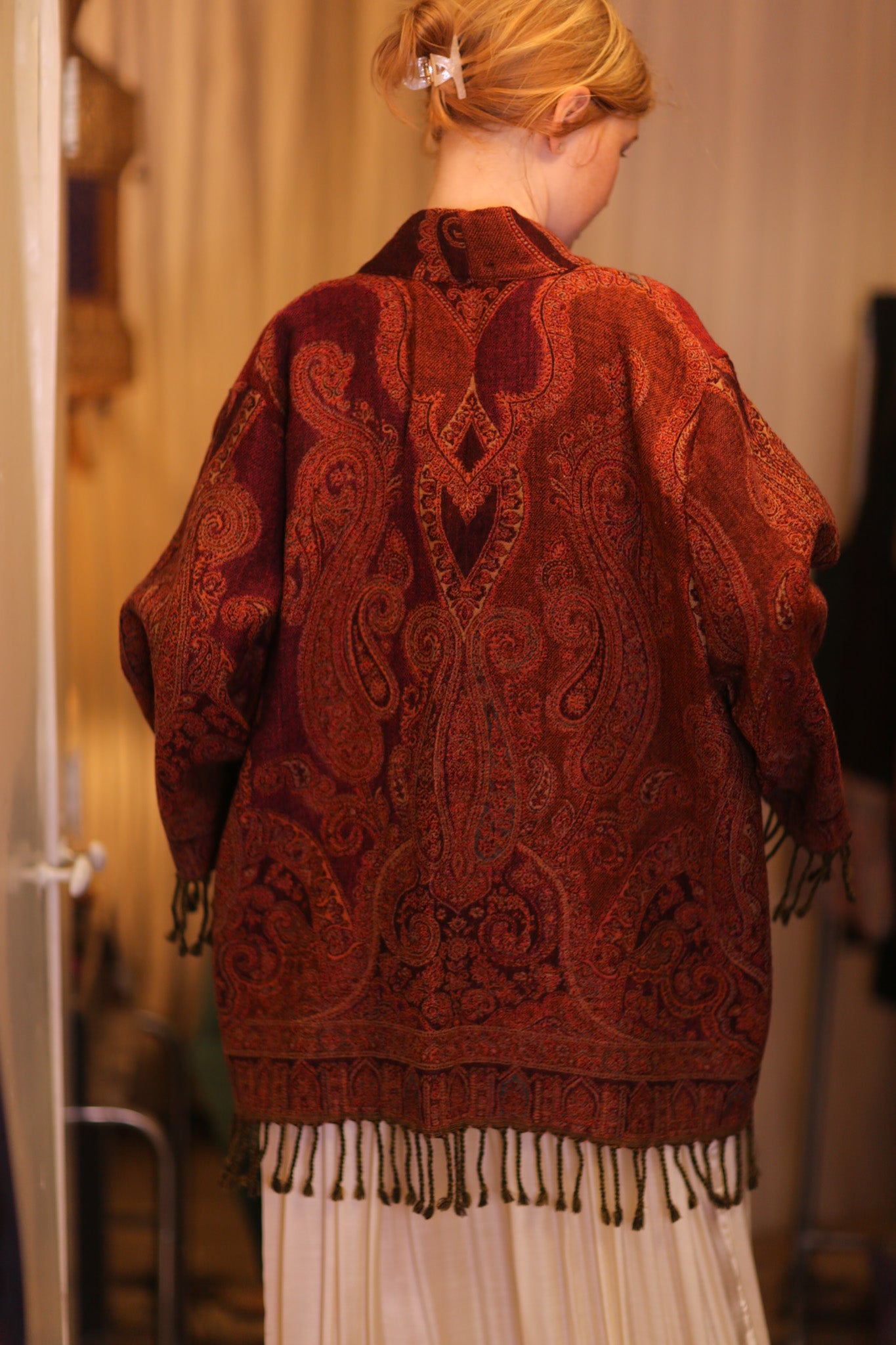CONE PATTERN EMBROIDERED SHAWL COTTON WOOL HARMONY