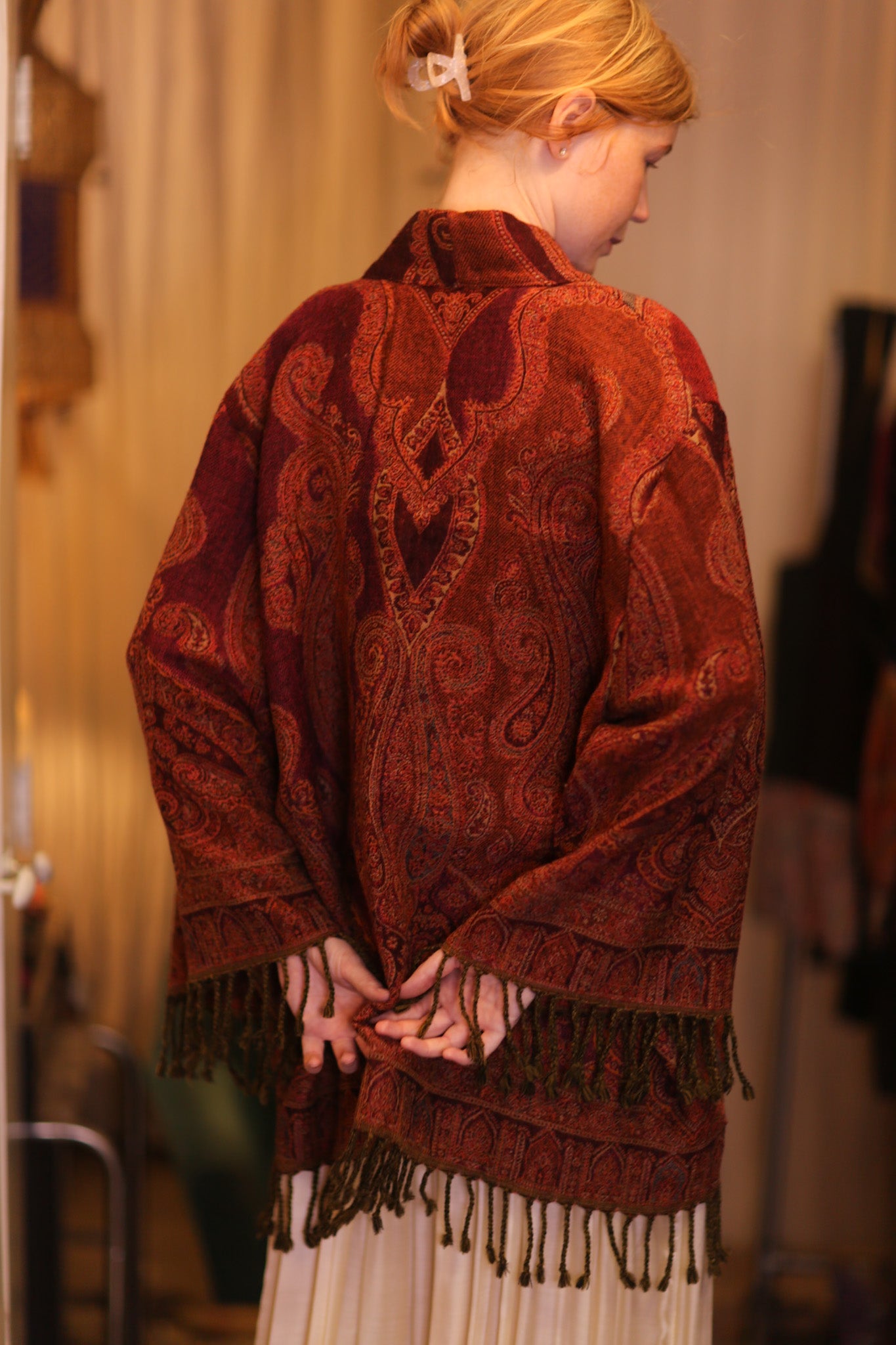 CONE PATTERN EMBROIDERED SHAWL COTTON WOOL HARMONY