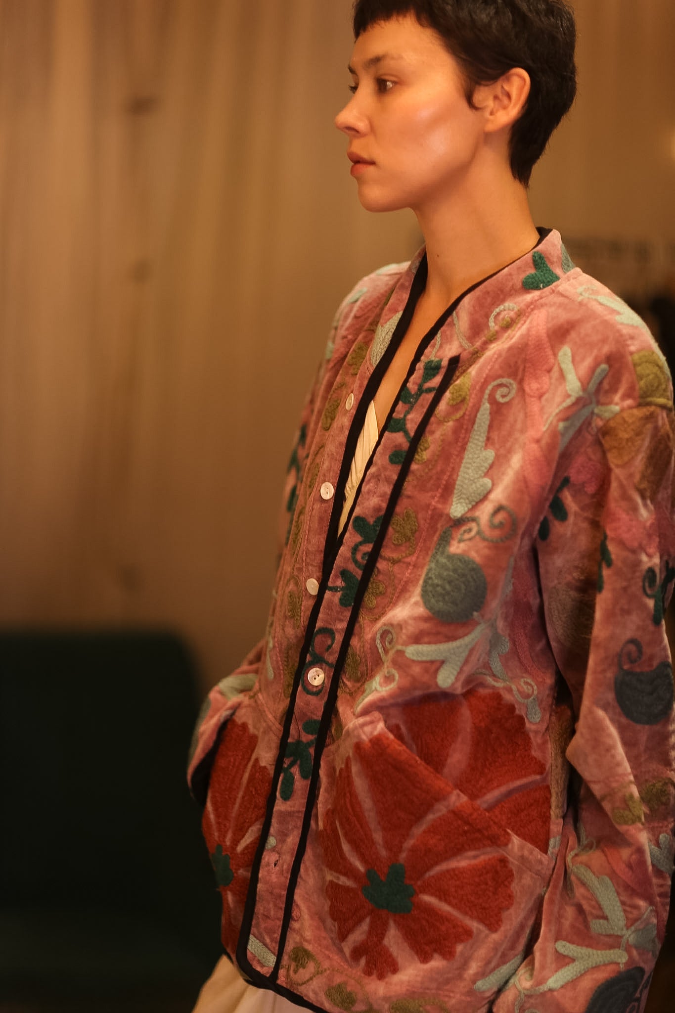 EMBROIDERED VELVET JACKET LADA