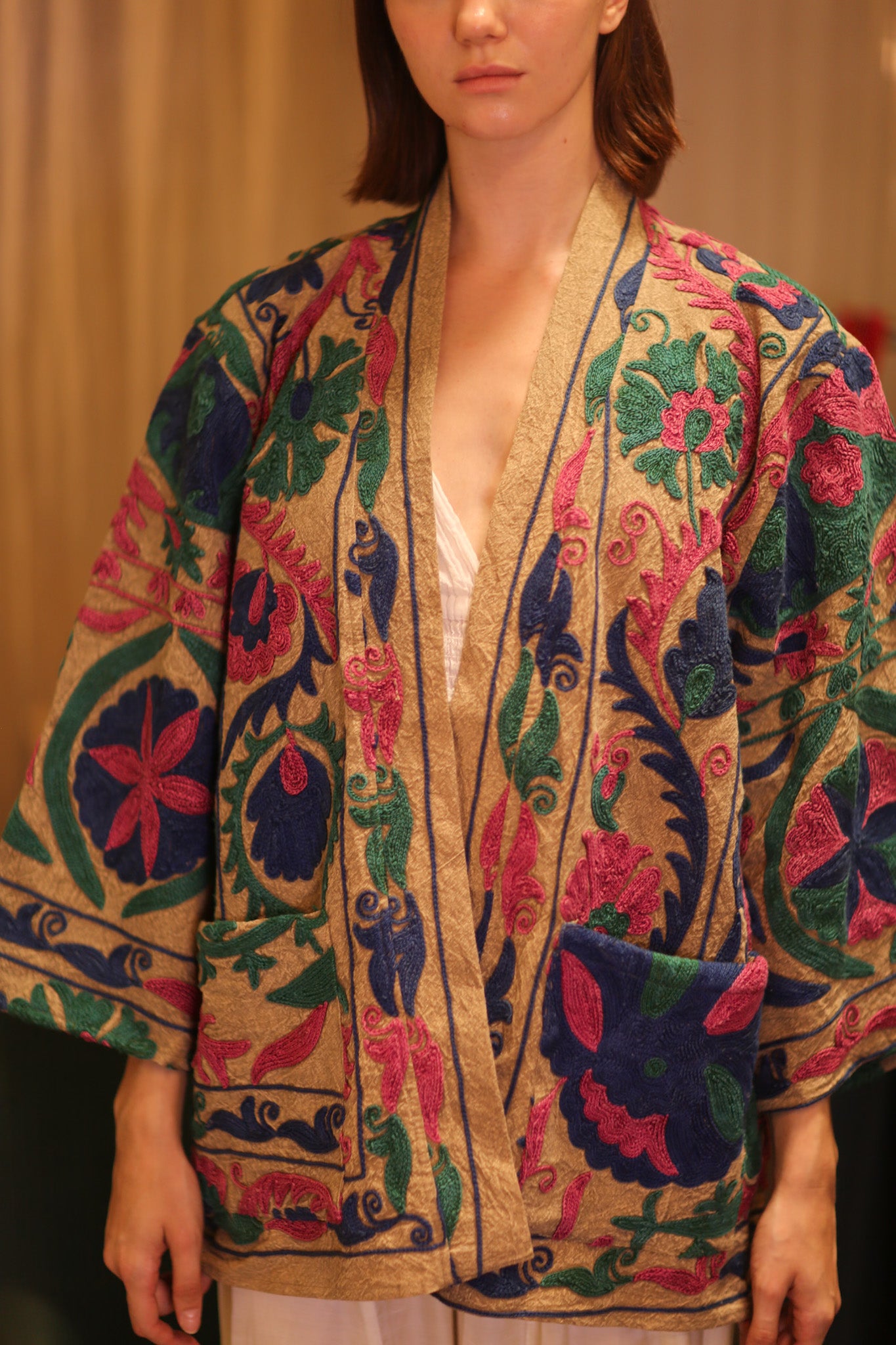SUZANI EMBROIDERED SHORT KIMONO MONTY AMET