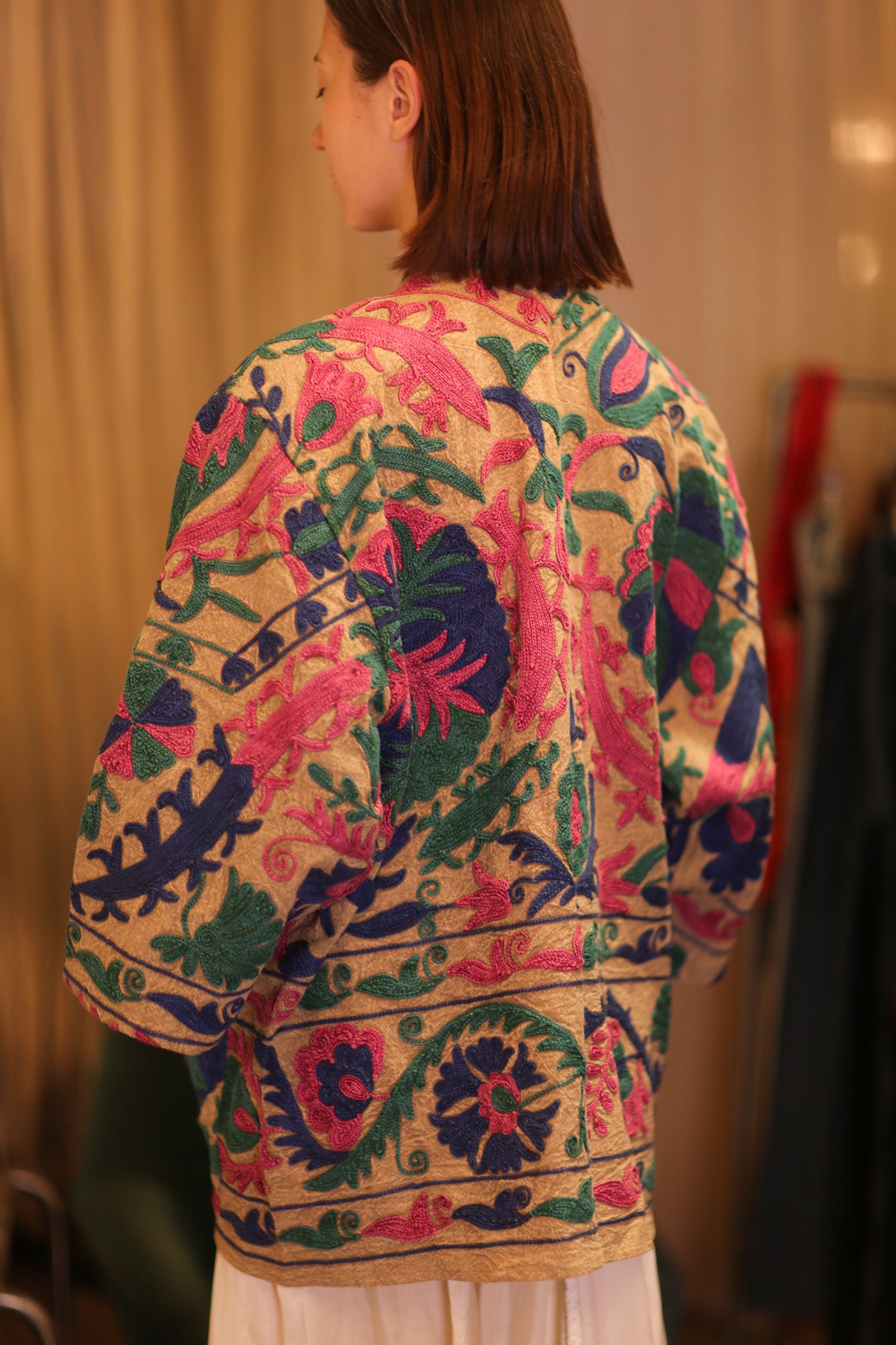 SUZANI EMBROIDERED SHORT KIMONO MONTY AMET