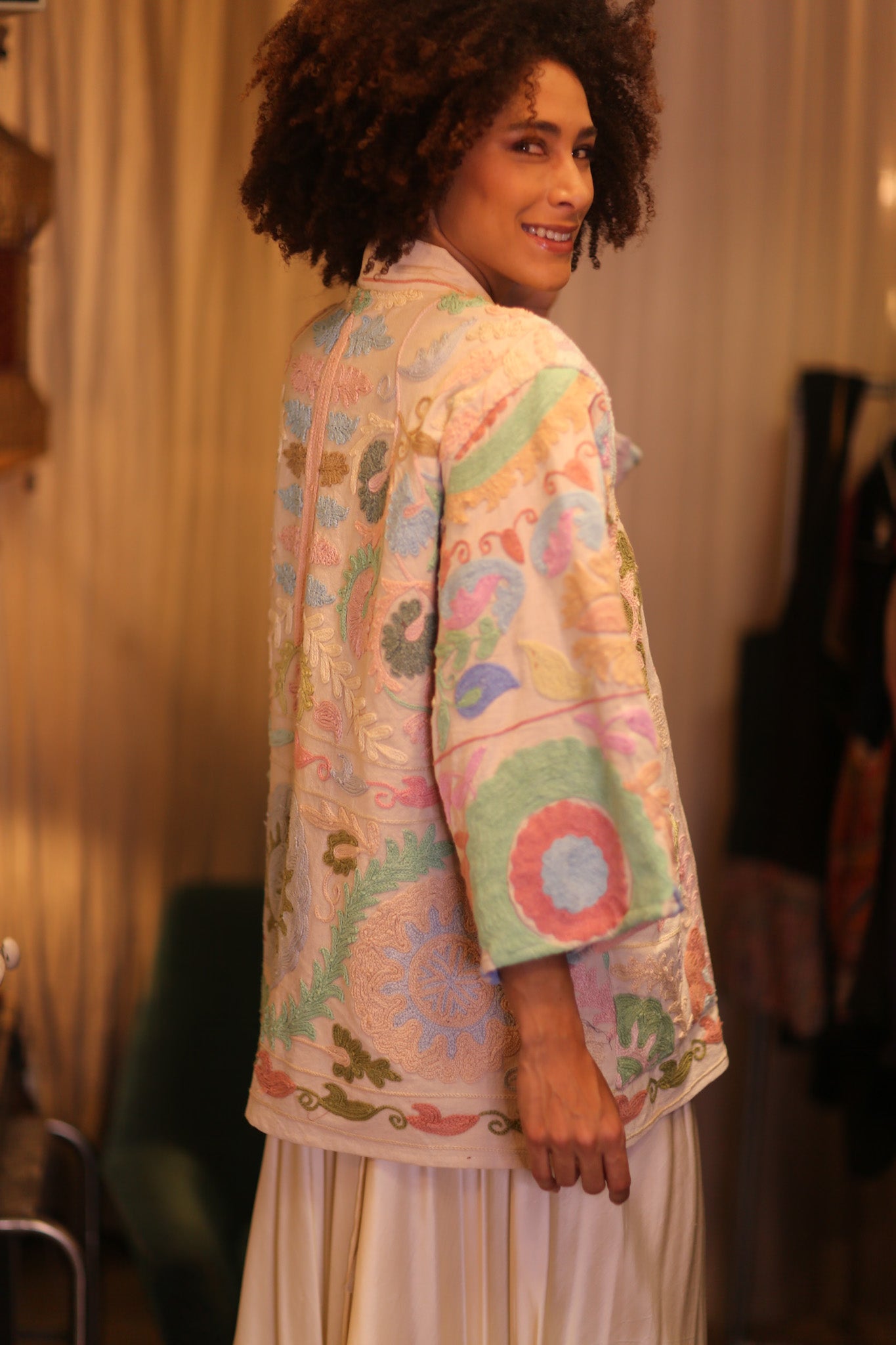 GINEVRA EMBROIDERED SUZANI KIMONO MONTY COCO