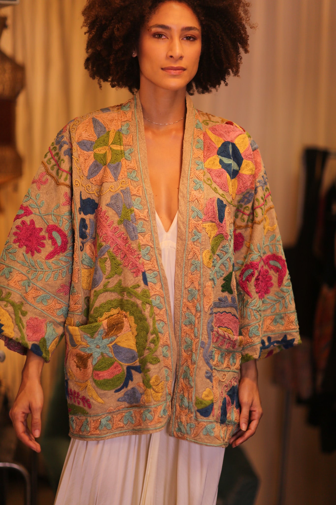GINEVRA EMBROIDERED SUZANI KIMONO MONTY ENCANTO
