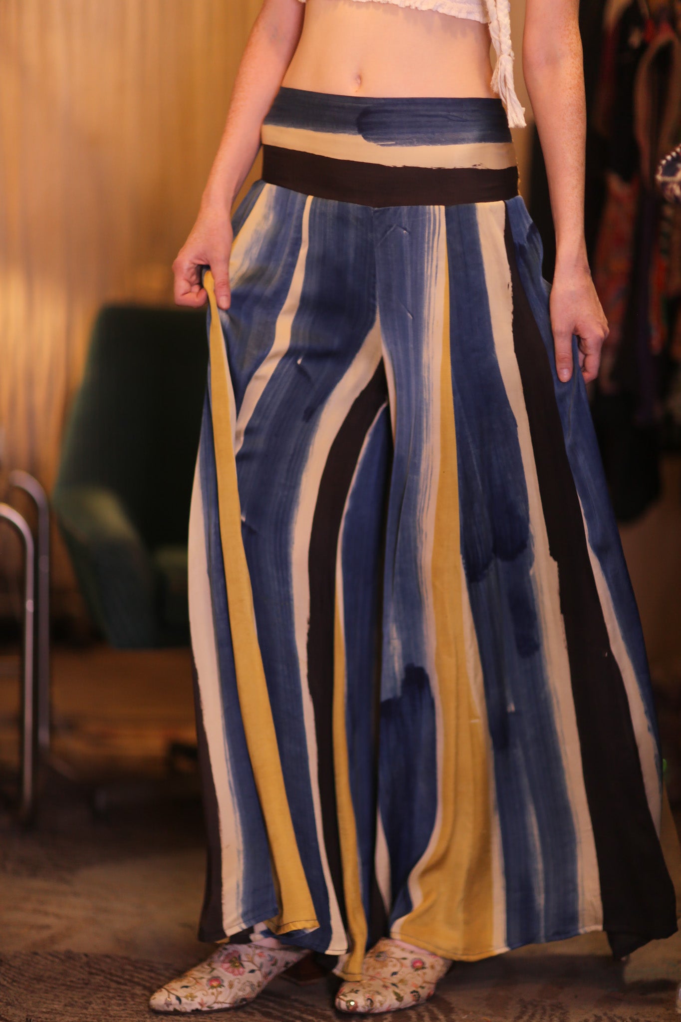SILK WIDE LEGS LONG PANTS RUBY THESEAS