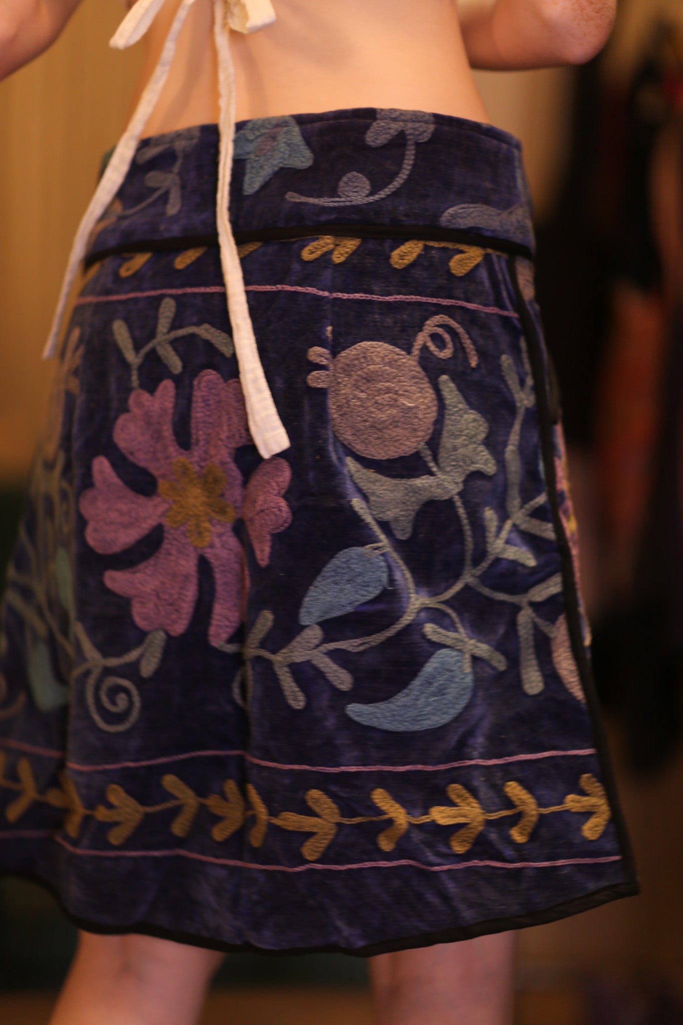 EMBROIDERED VELVETI SKIRT KIRSTAN