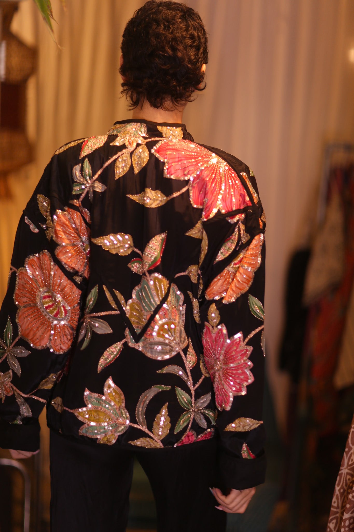 EMBROIDERED SILK JACKET HNINZI