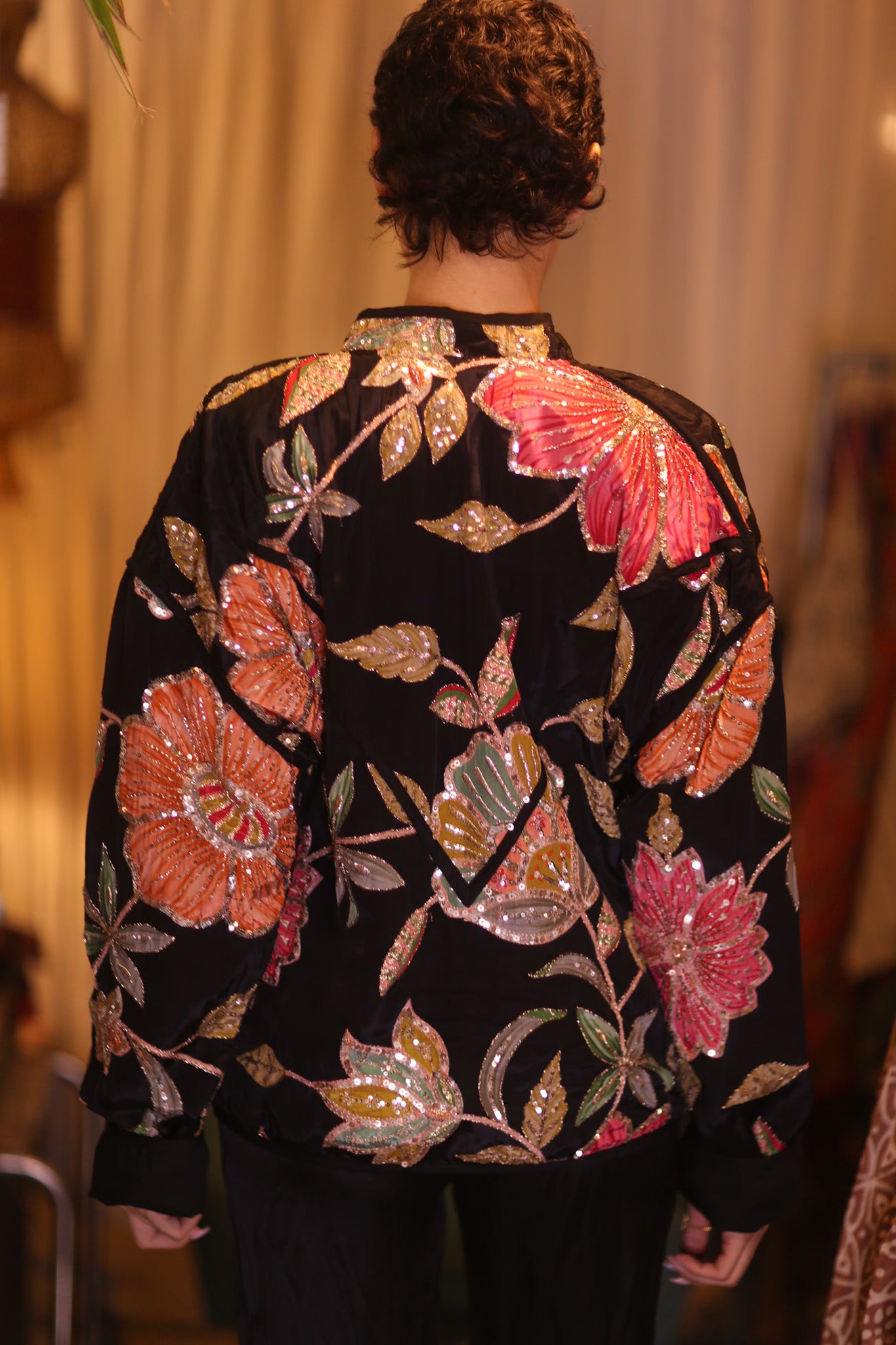 EMBROIDERED SILK JACKET HNINZI