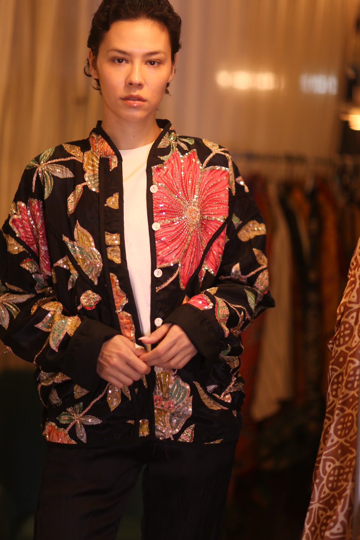 EMBROIDERED SILK JACKET HNINZI