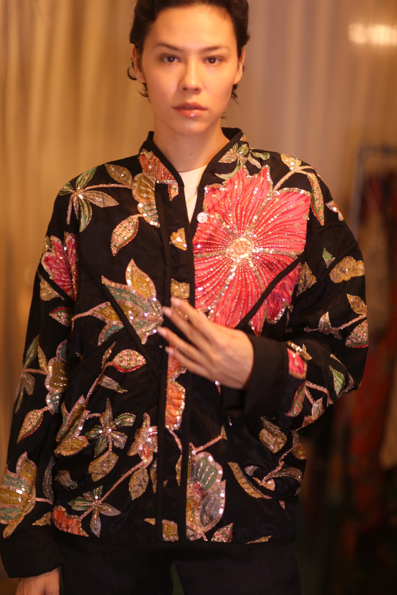 EMBROIDERED SILK JACKET HNINZI
