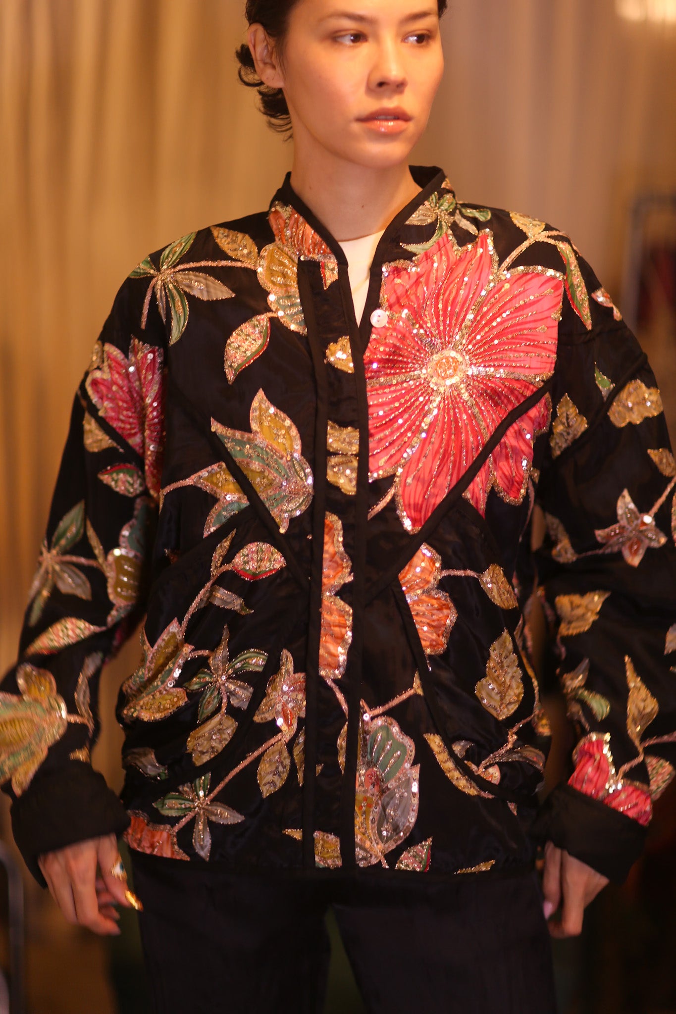 EMBROIDERED SILK JACKET HNINZI