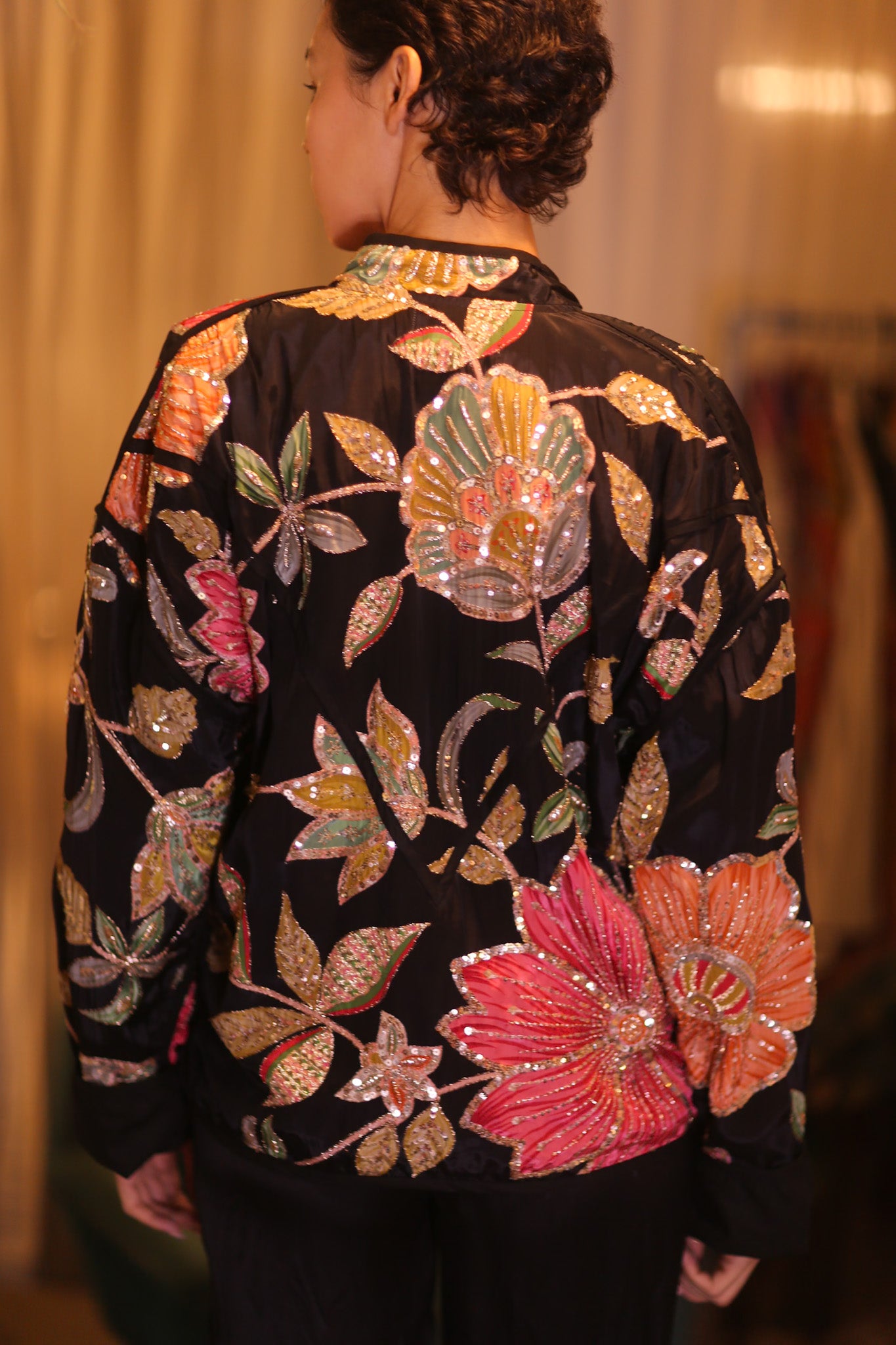 EMBROIDERED SILK JACKET LAN