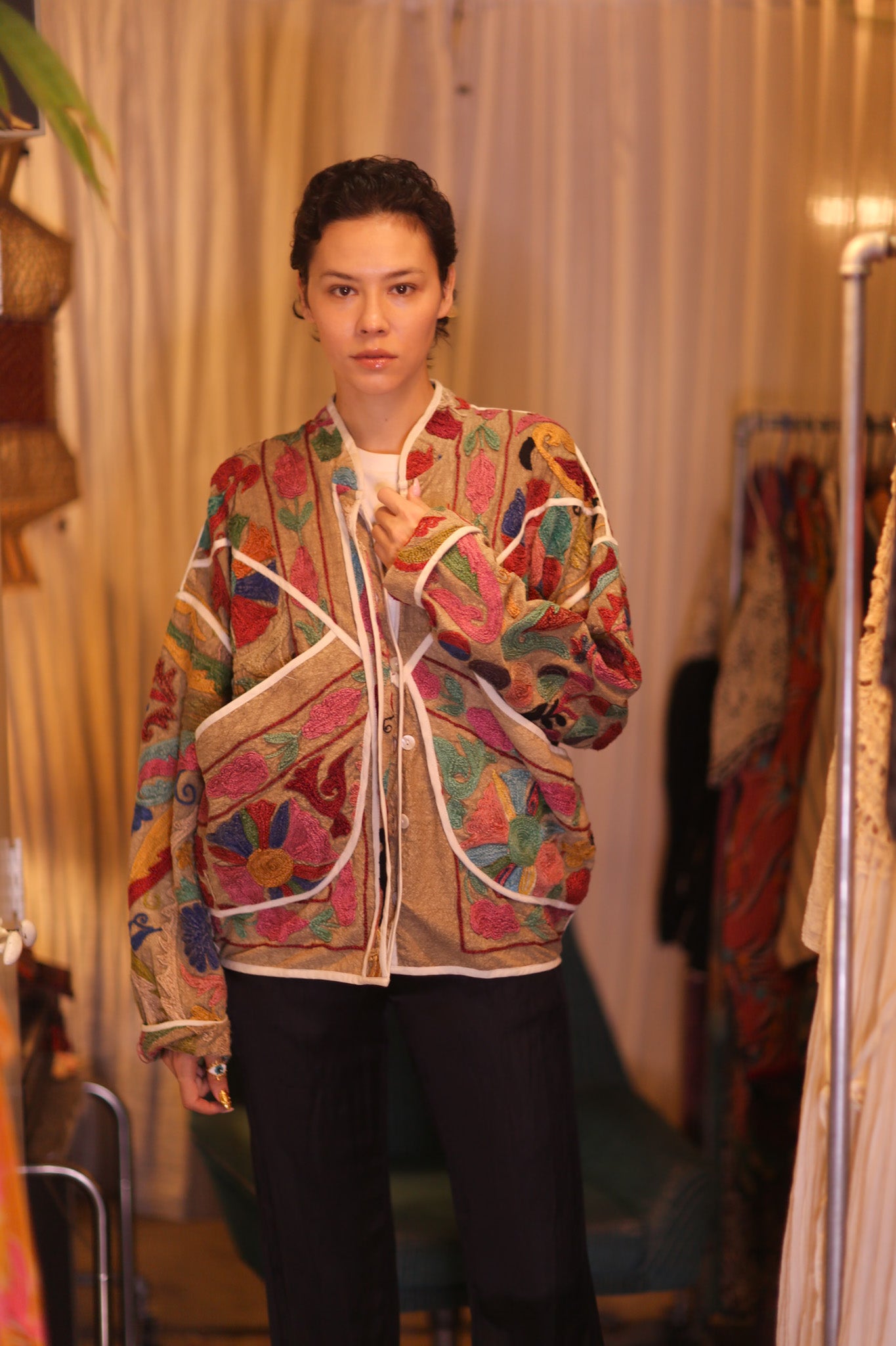 EMBROIDERED SUZANI JACKET HOLY