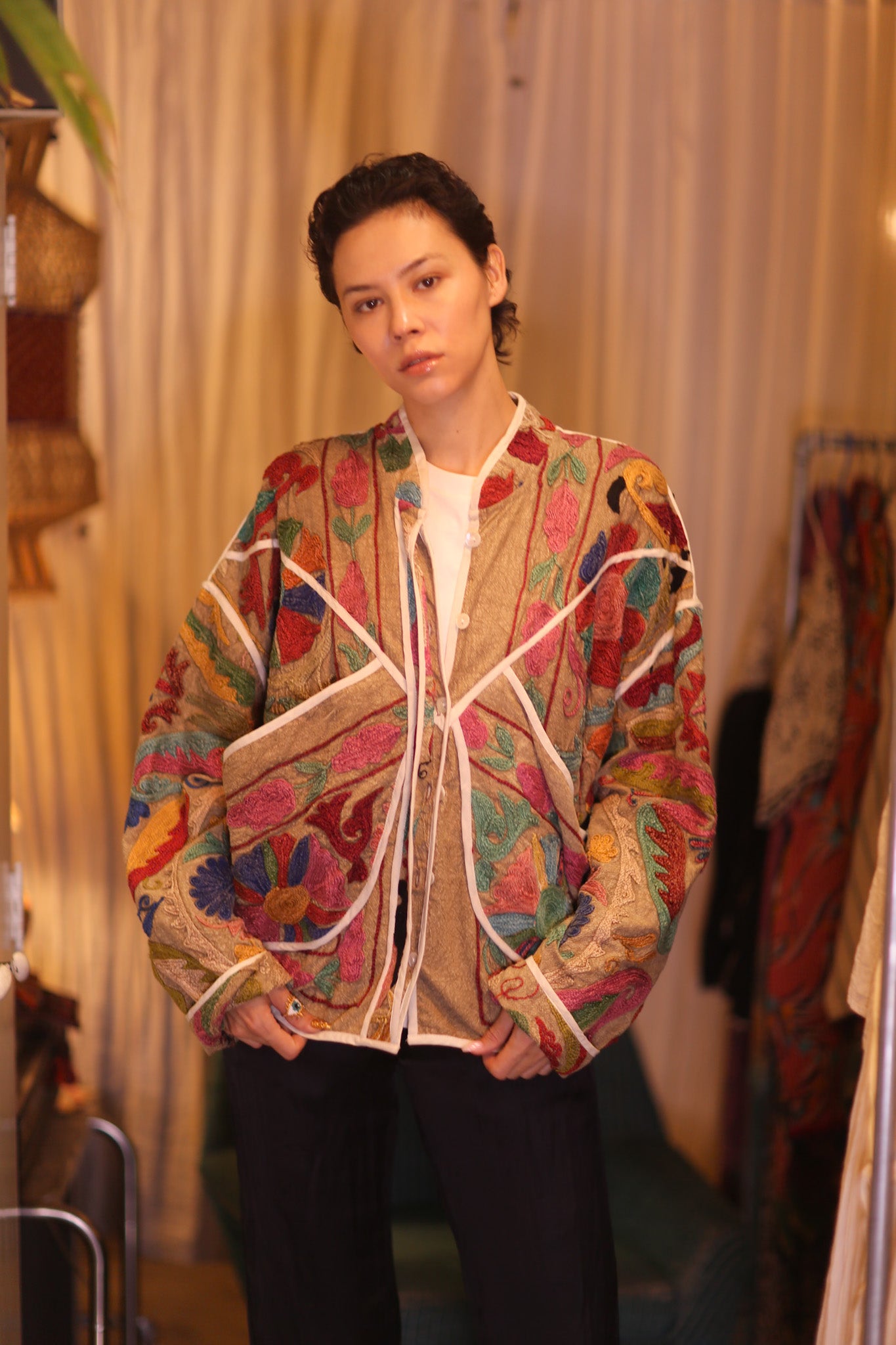 EMBROIDERED SUZANI JACKET HOLY