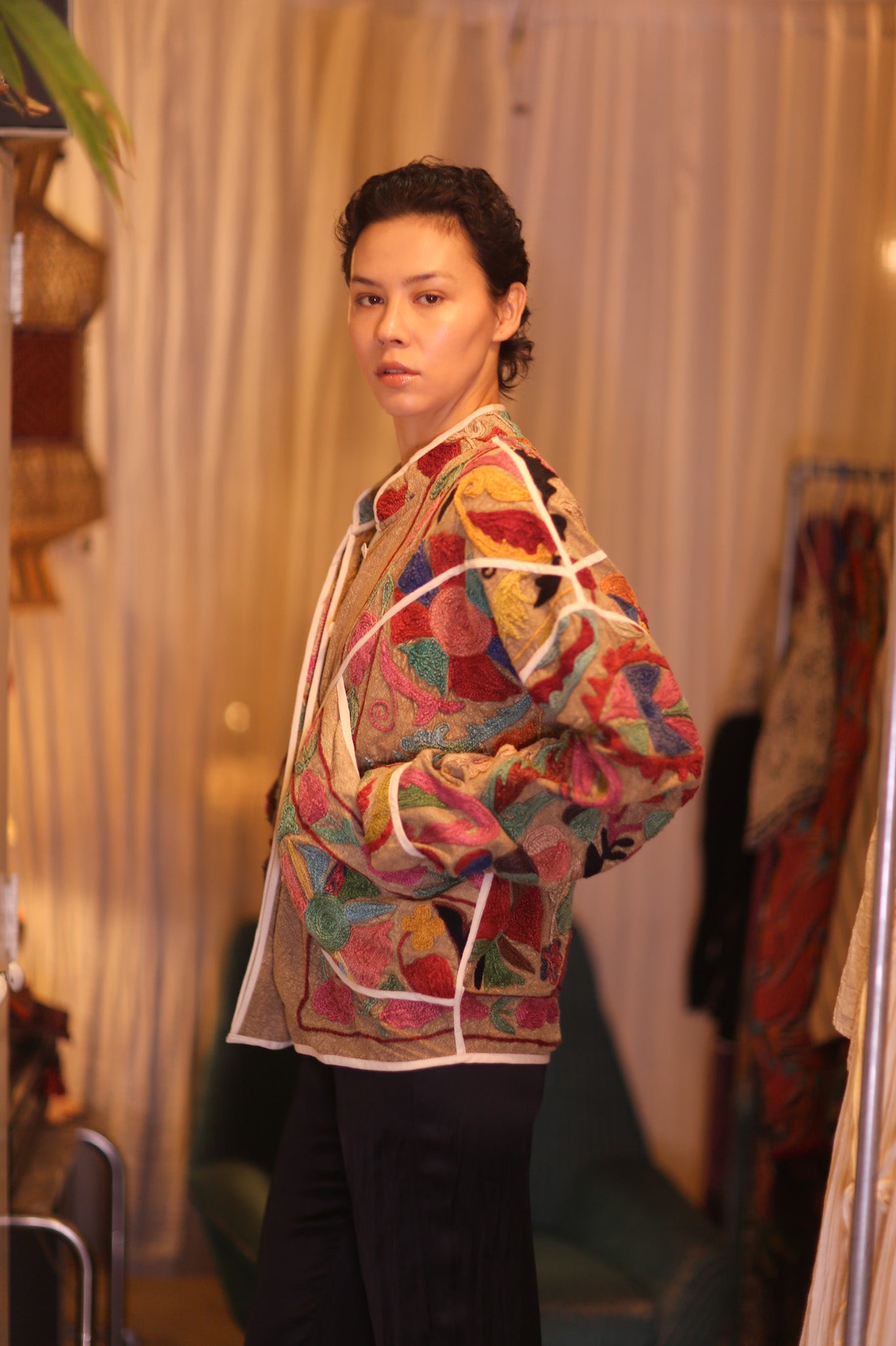 EMBROIDERED SUZANI JACKET HOLY