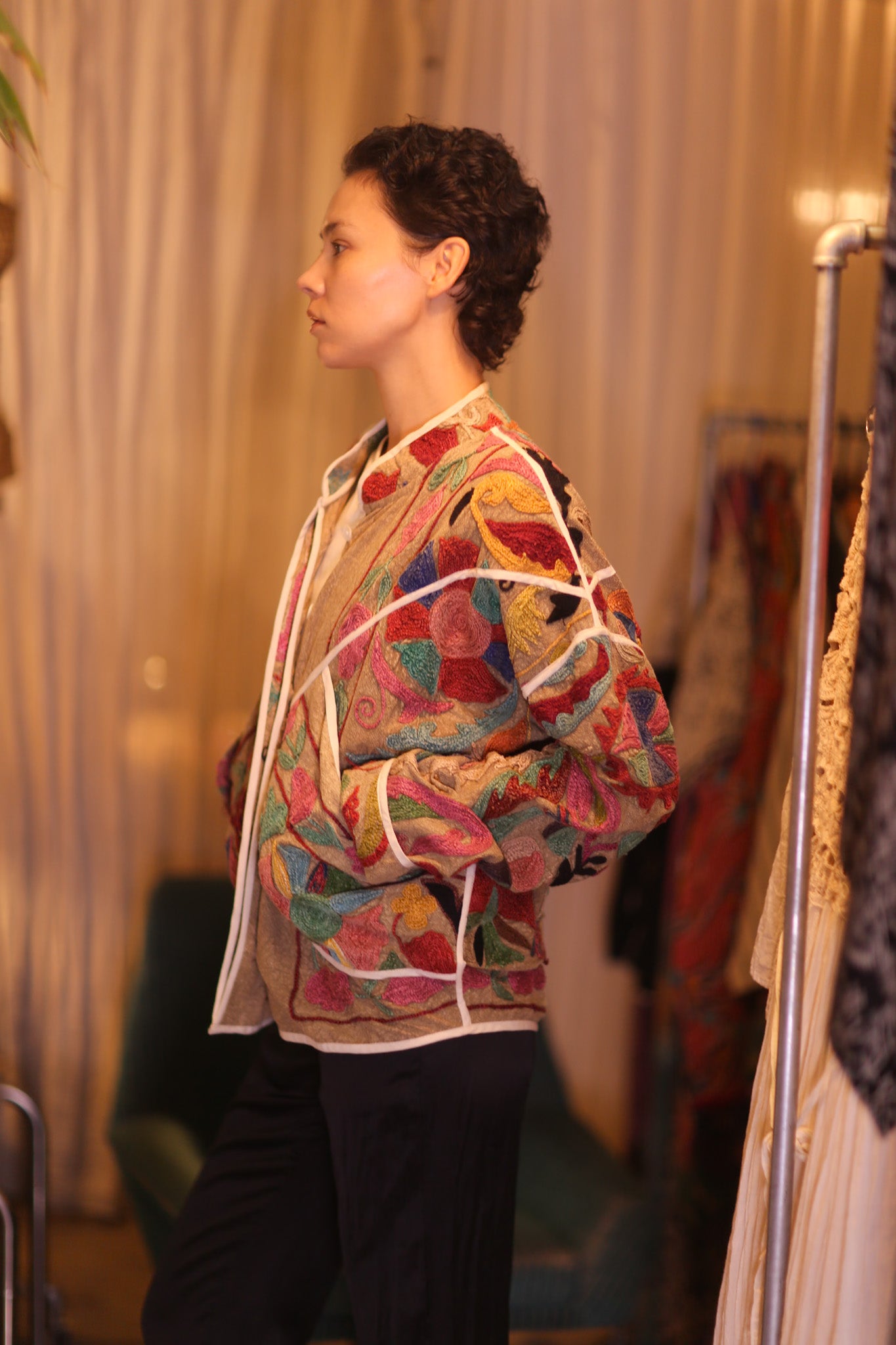 EMBROIDERED SUZANI JACKET HOLY
