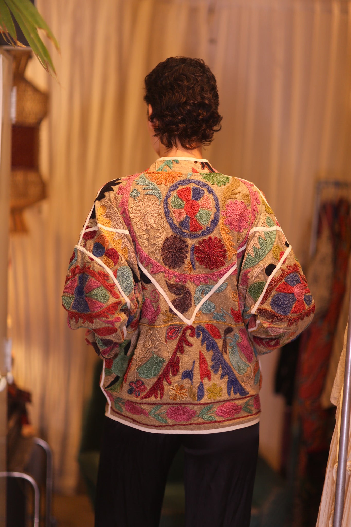 EMBROIDERED SUZANI JACKET HOLY