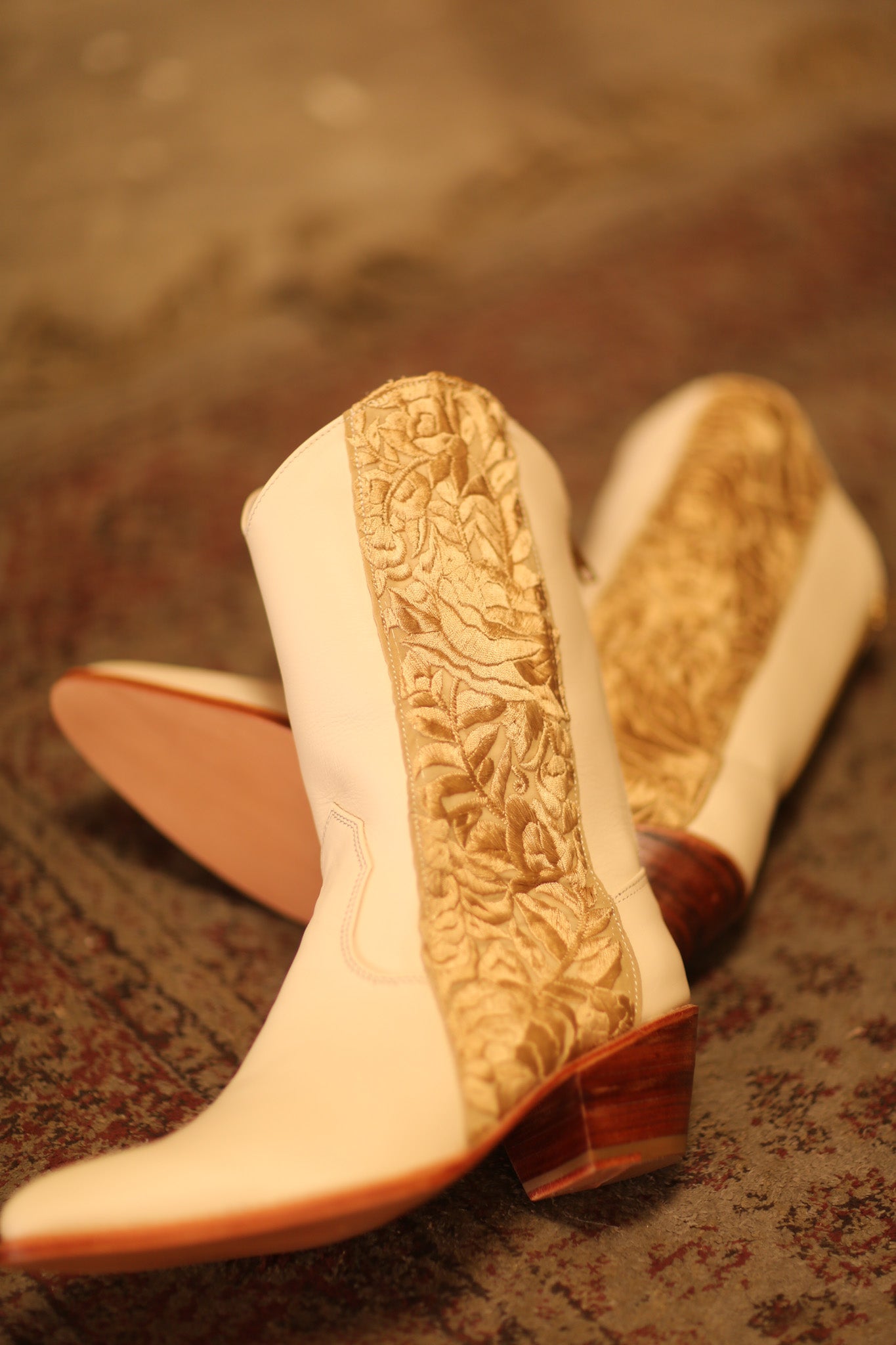 CREAM BORDER TRIM BOOTS AZRA