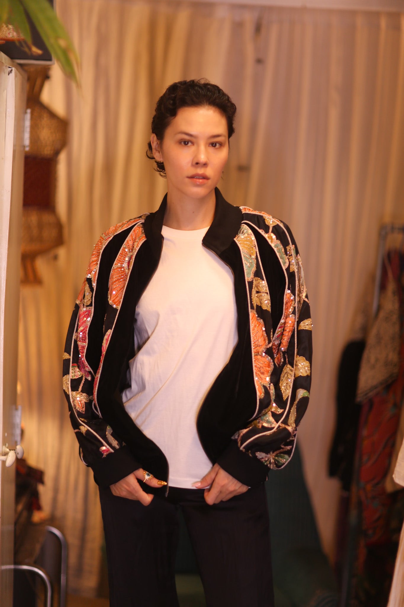 EMBROIDERED VELVET JACKET LILY
