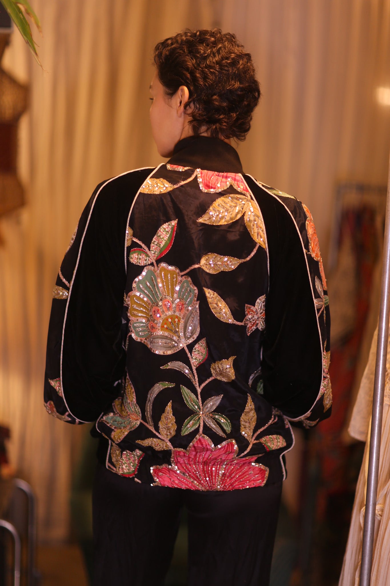 EMBROIDERED VELVET JACKET LILY
