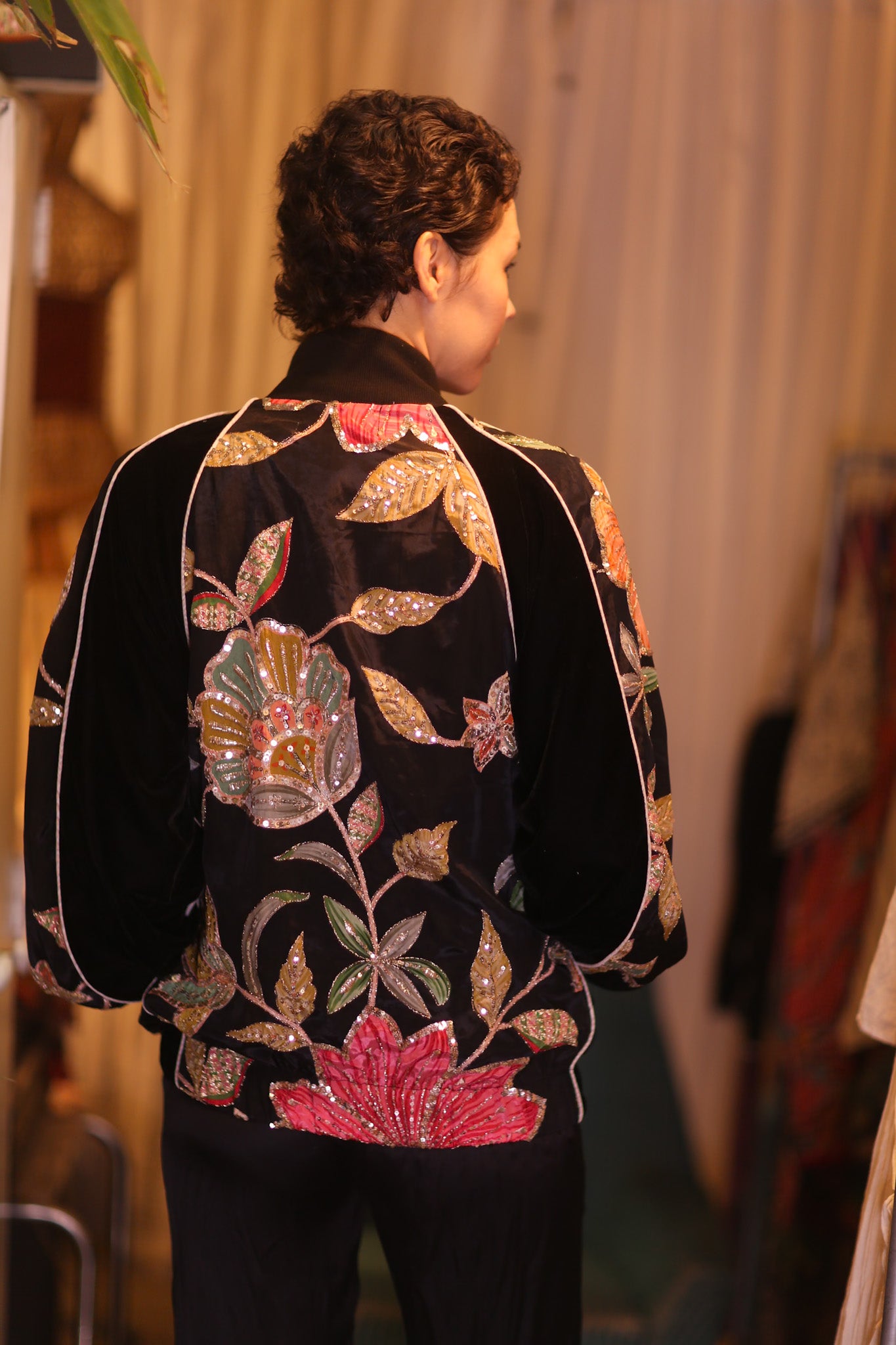 EMBROIDERED VELVET JACKET LILY