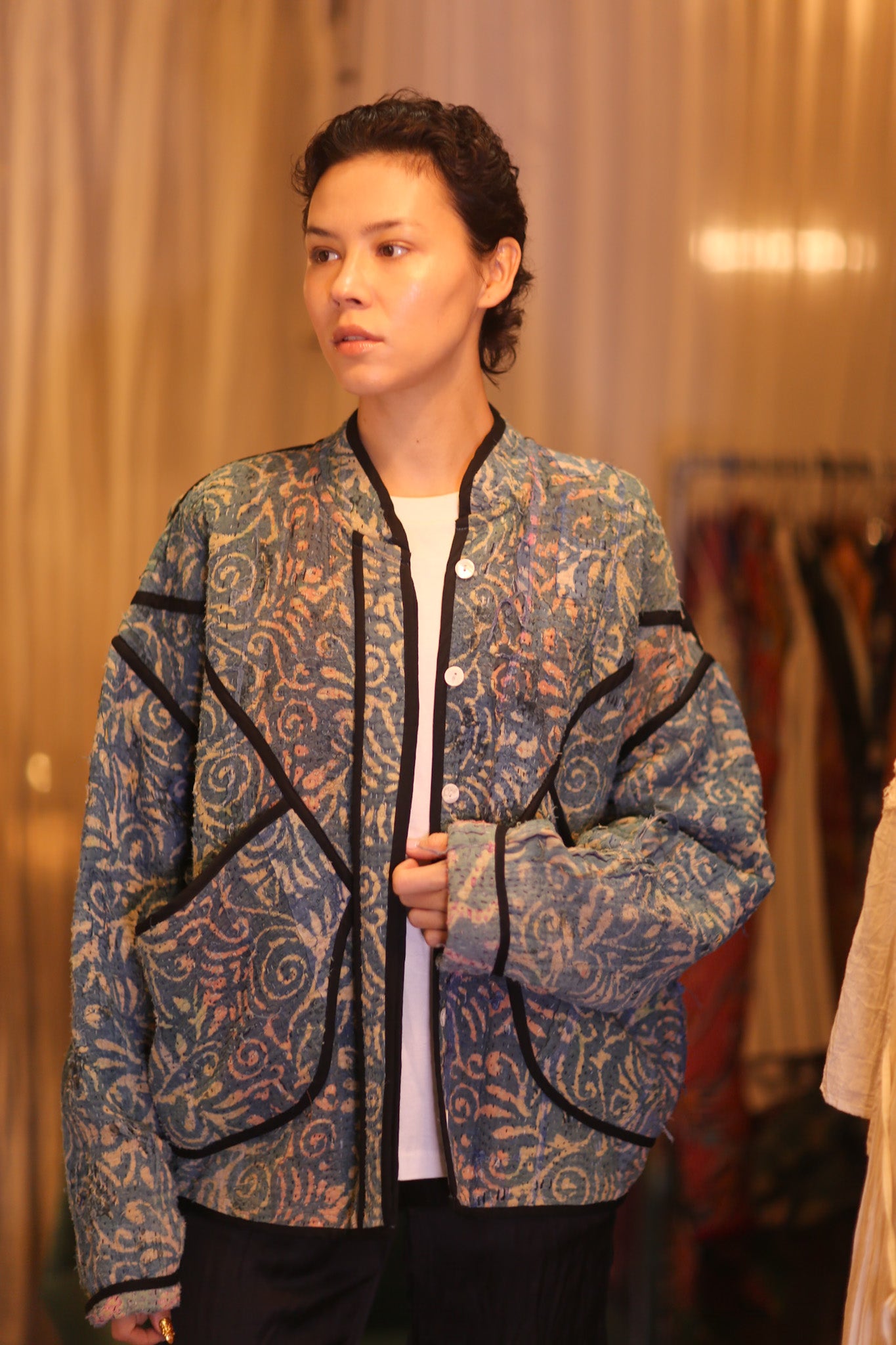 KANTHA JACKET THANDAR